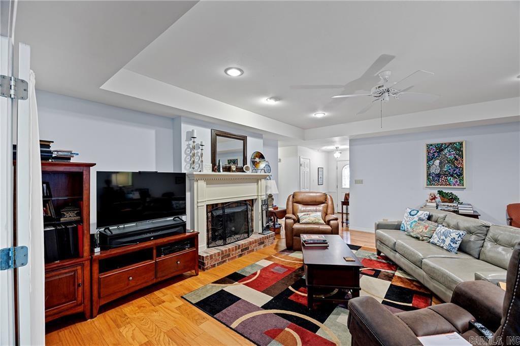 HICKORY HILLS - Residential