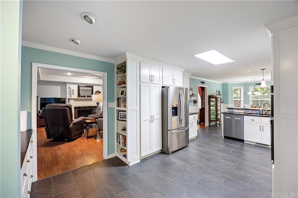 HICKORY HILLS - Residential