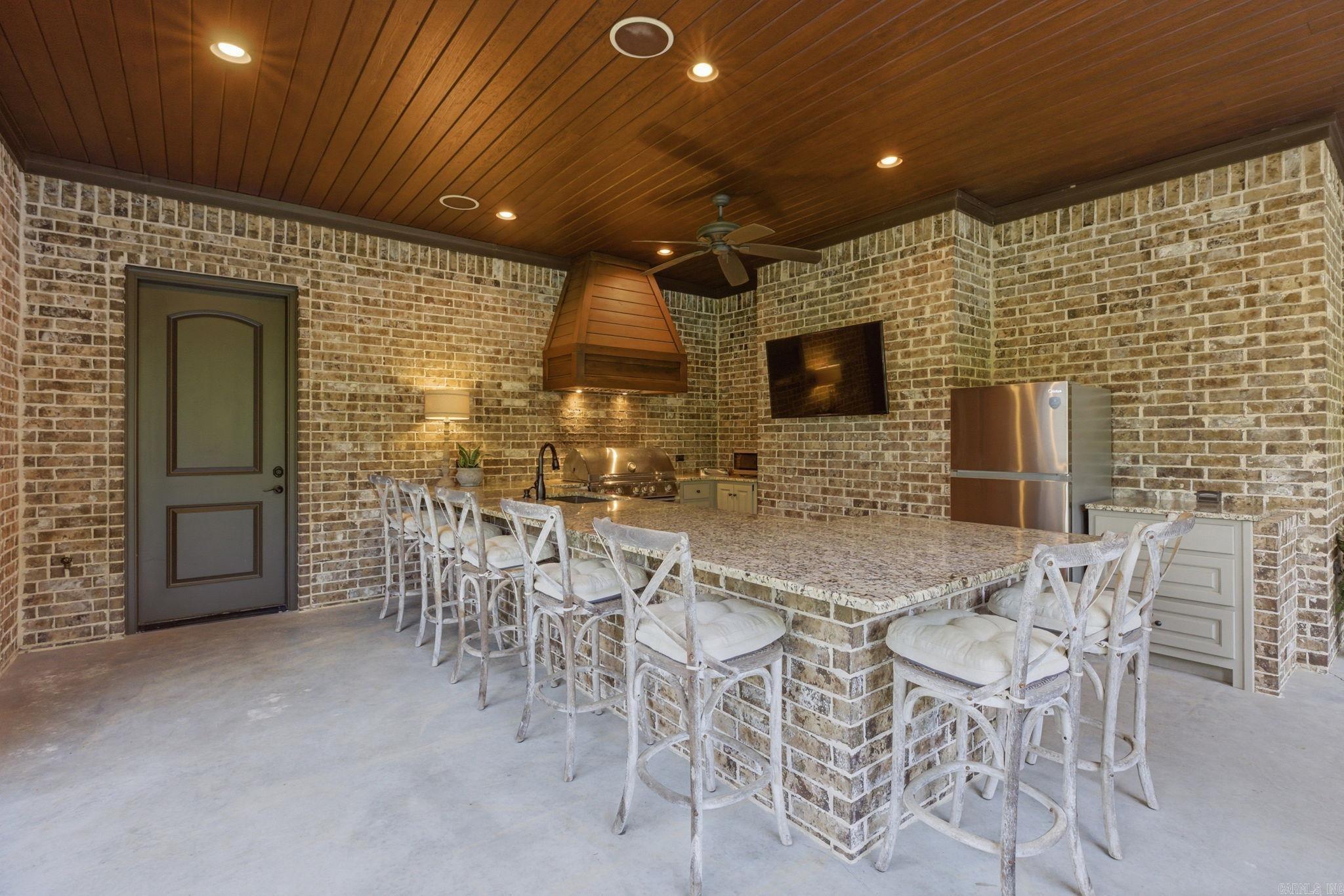 HUNTERS CHASE ESTATES - Residential