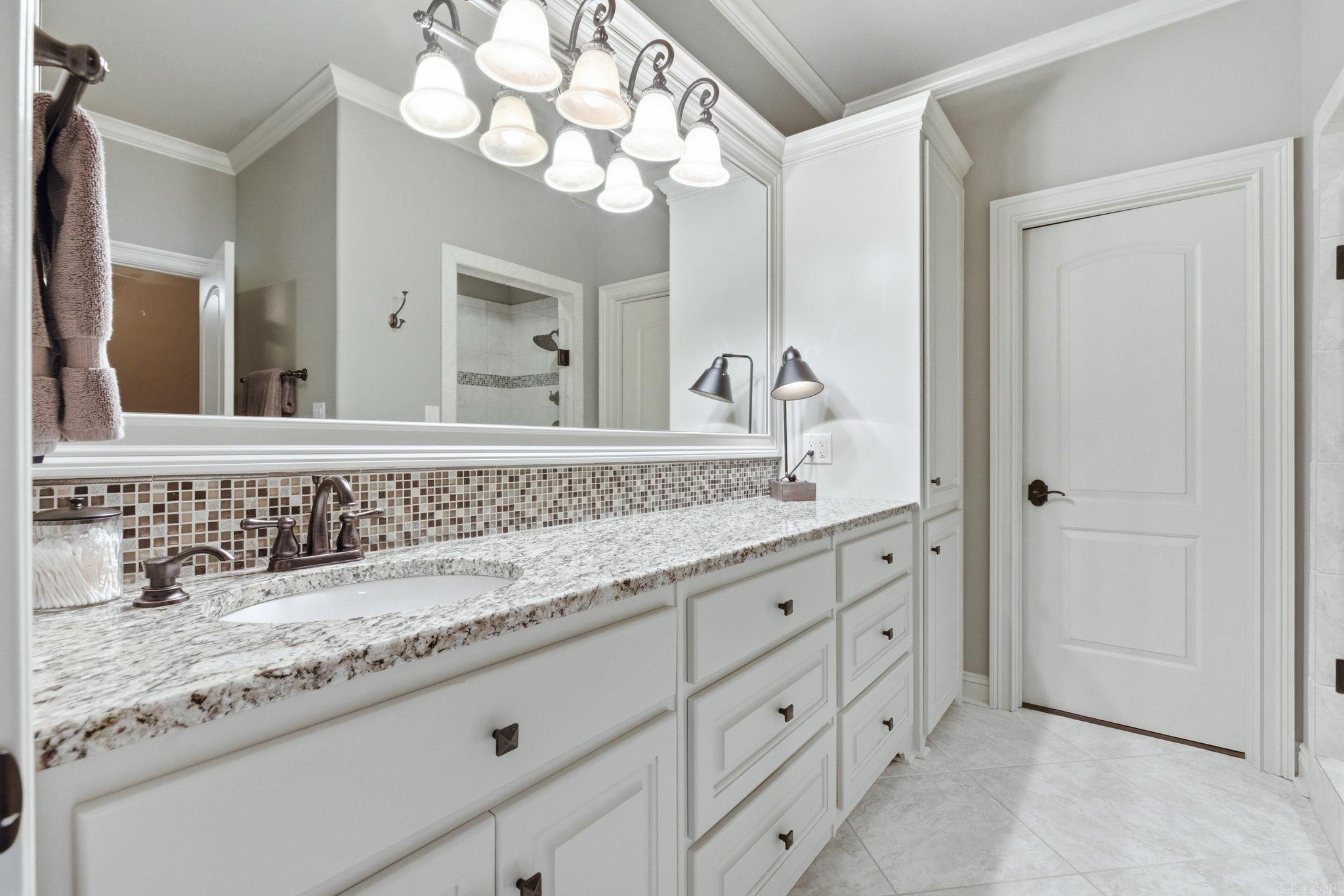 HUNTERS CHASE ESTATES - Residential