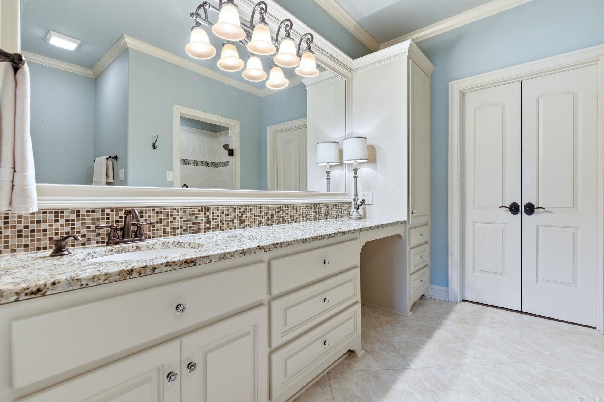 HUNTERS CHASE ESTATES - Residential