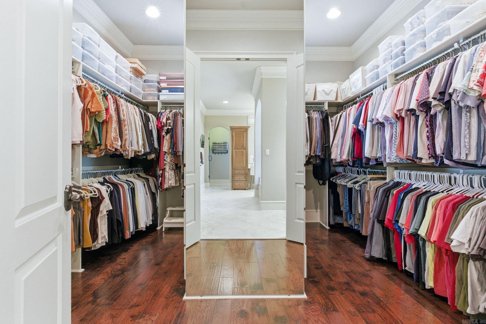 HUNTERS CHASE ESTATES - Residential