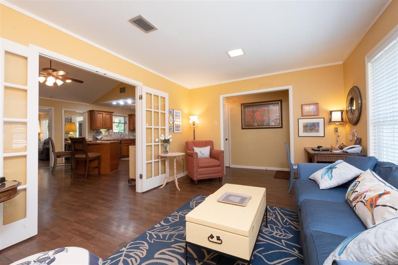 BANISTER REPLAT OF HERITAGE - Residential