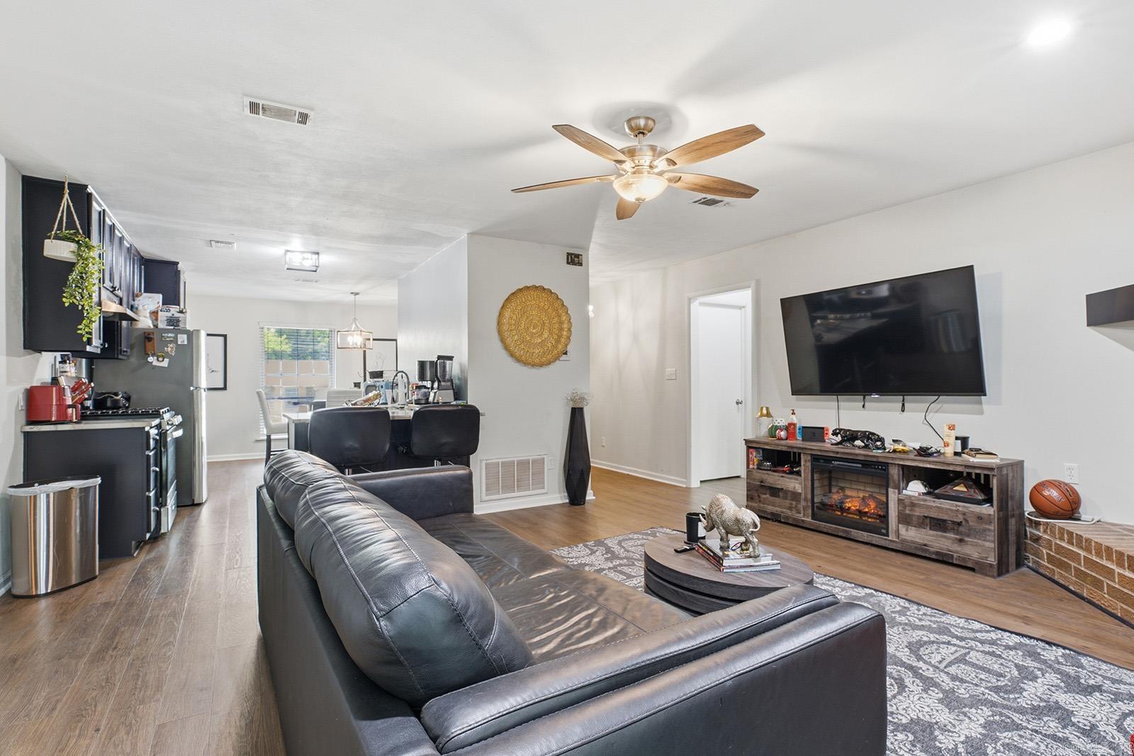 CREEKDALE - Residential