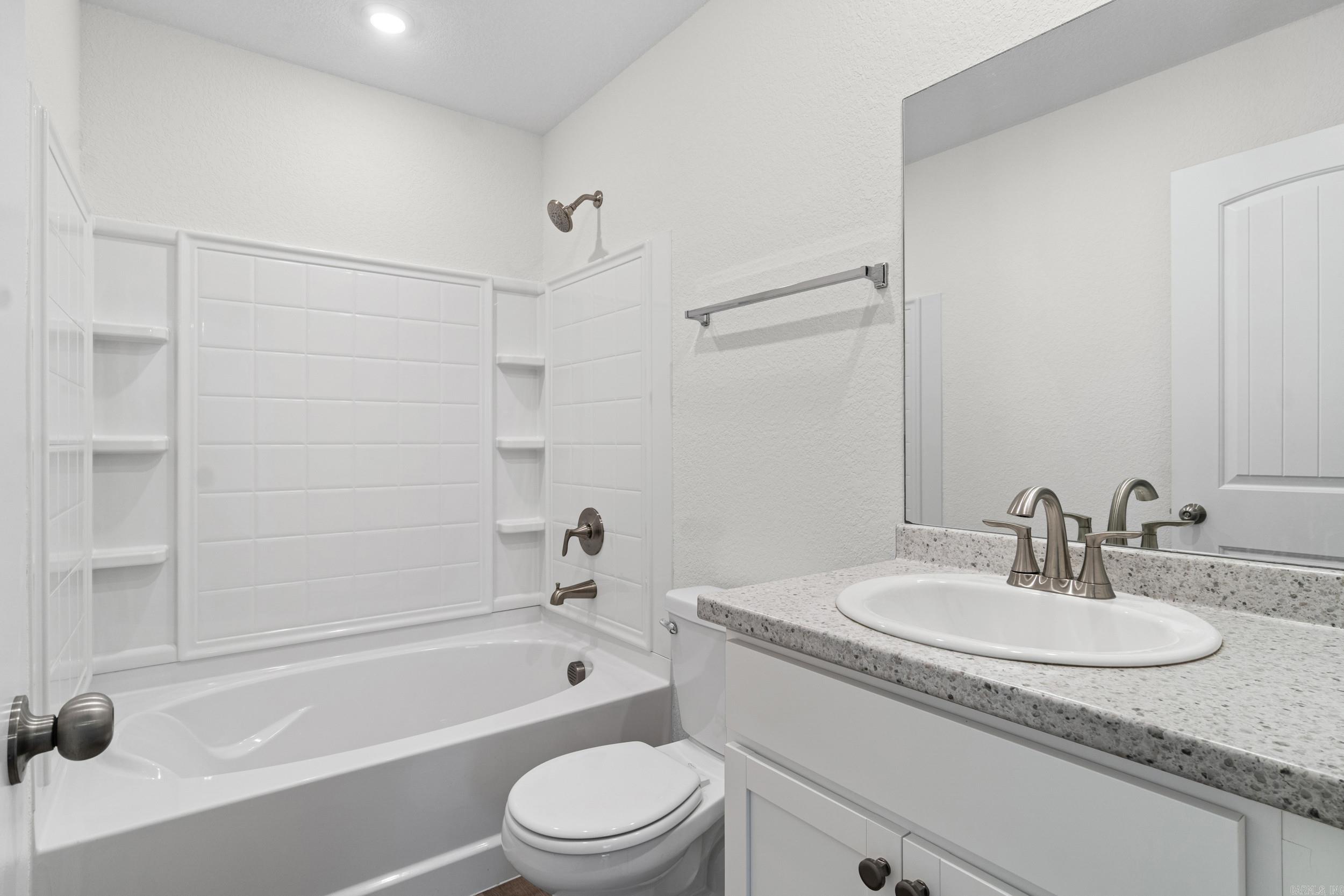 DEERFIELD ESTATES - Residential
