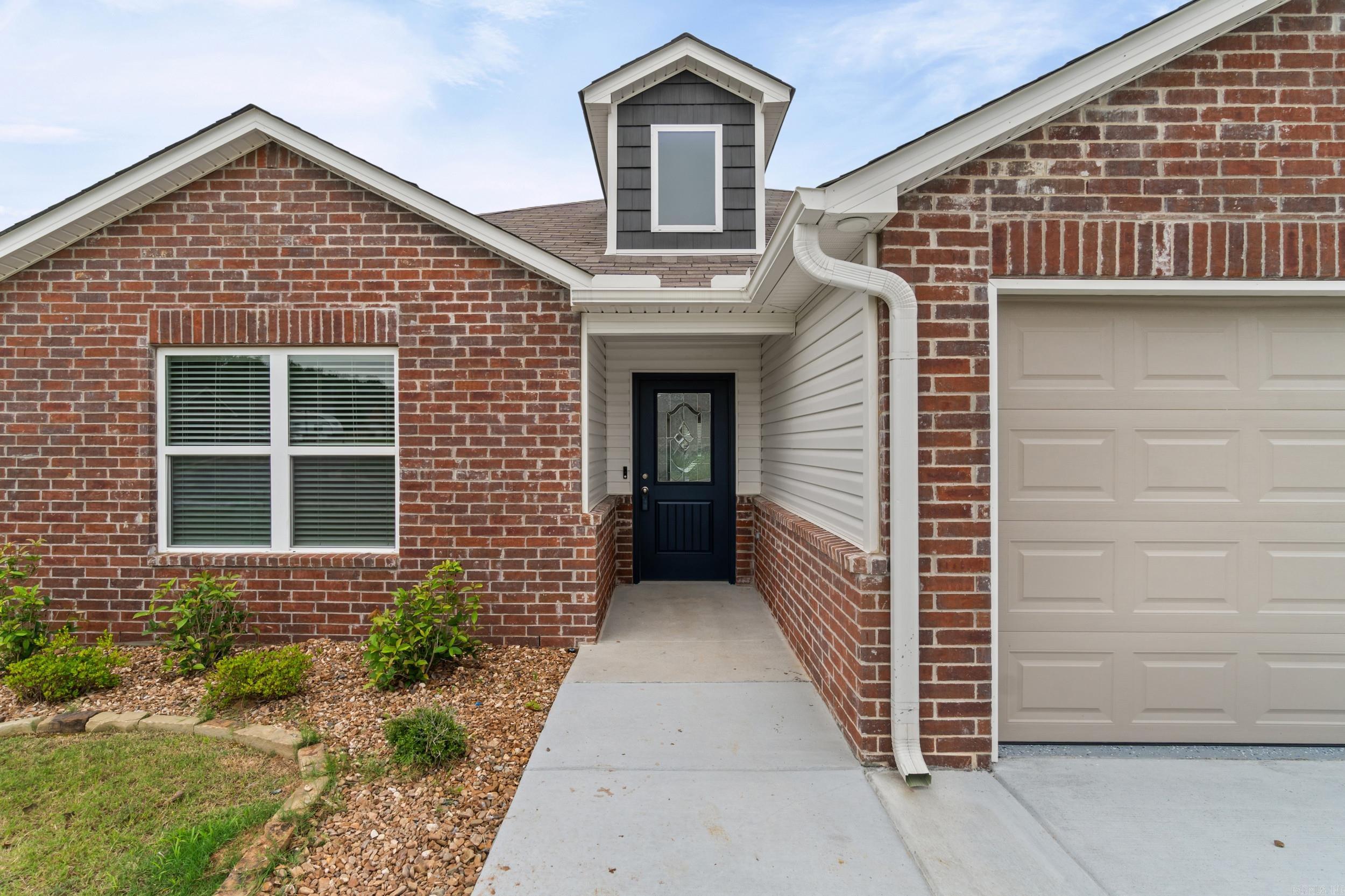 DEERFIELD ESTATES - Residential