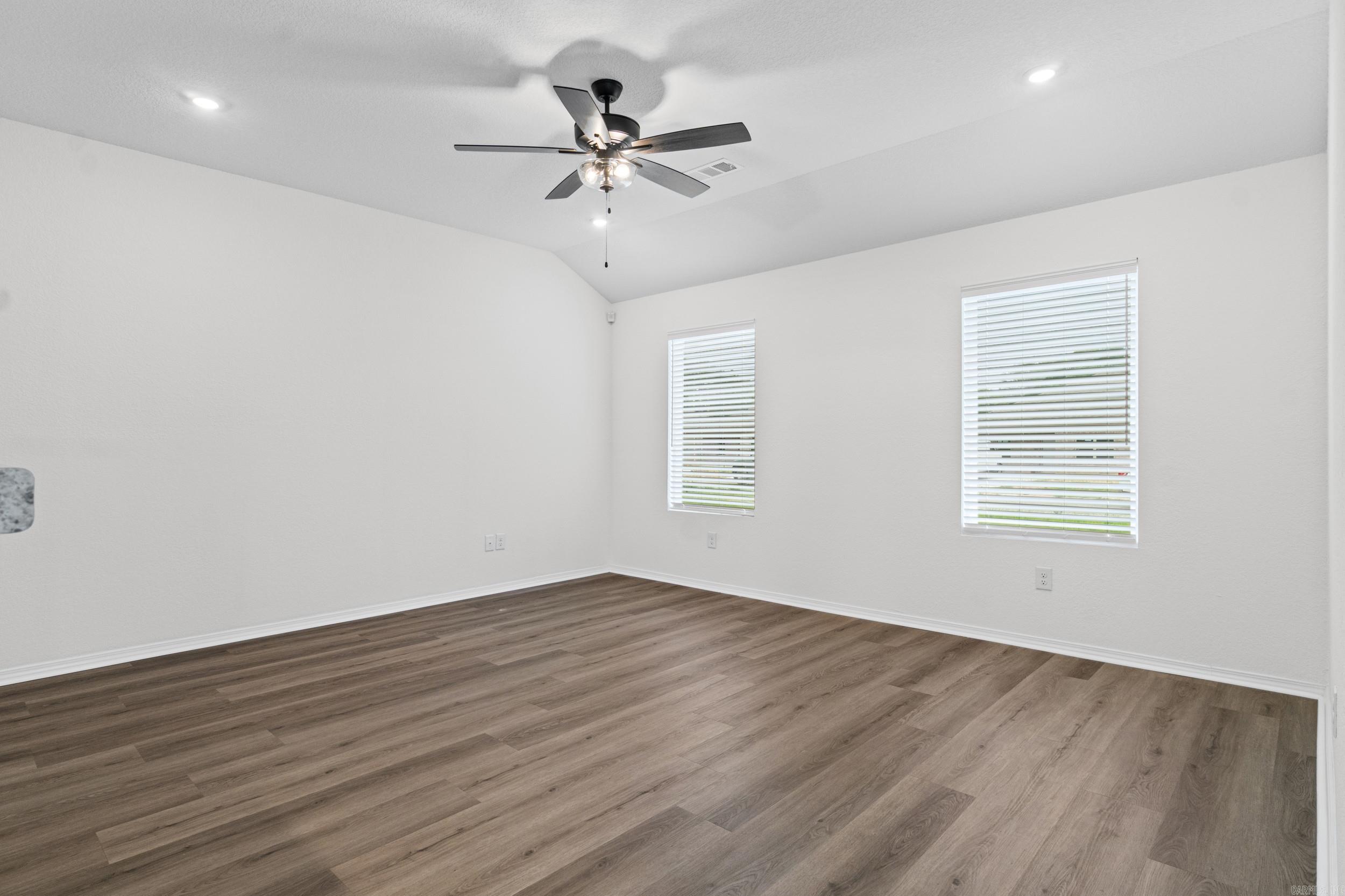DEERFIELD ESTATES - Residential