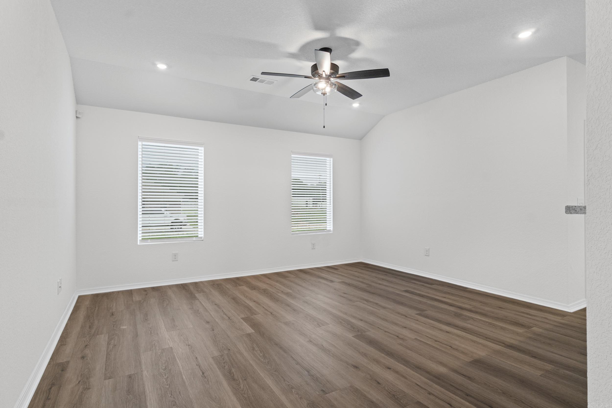 DEERFIELD ESTATES - Residential