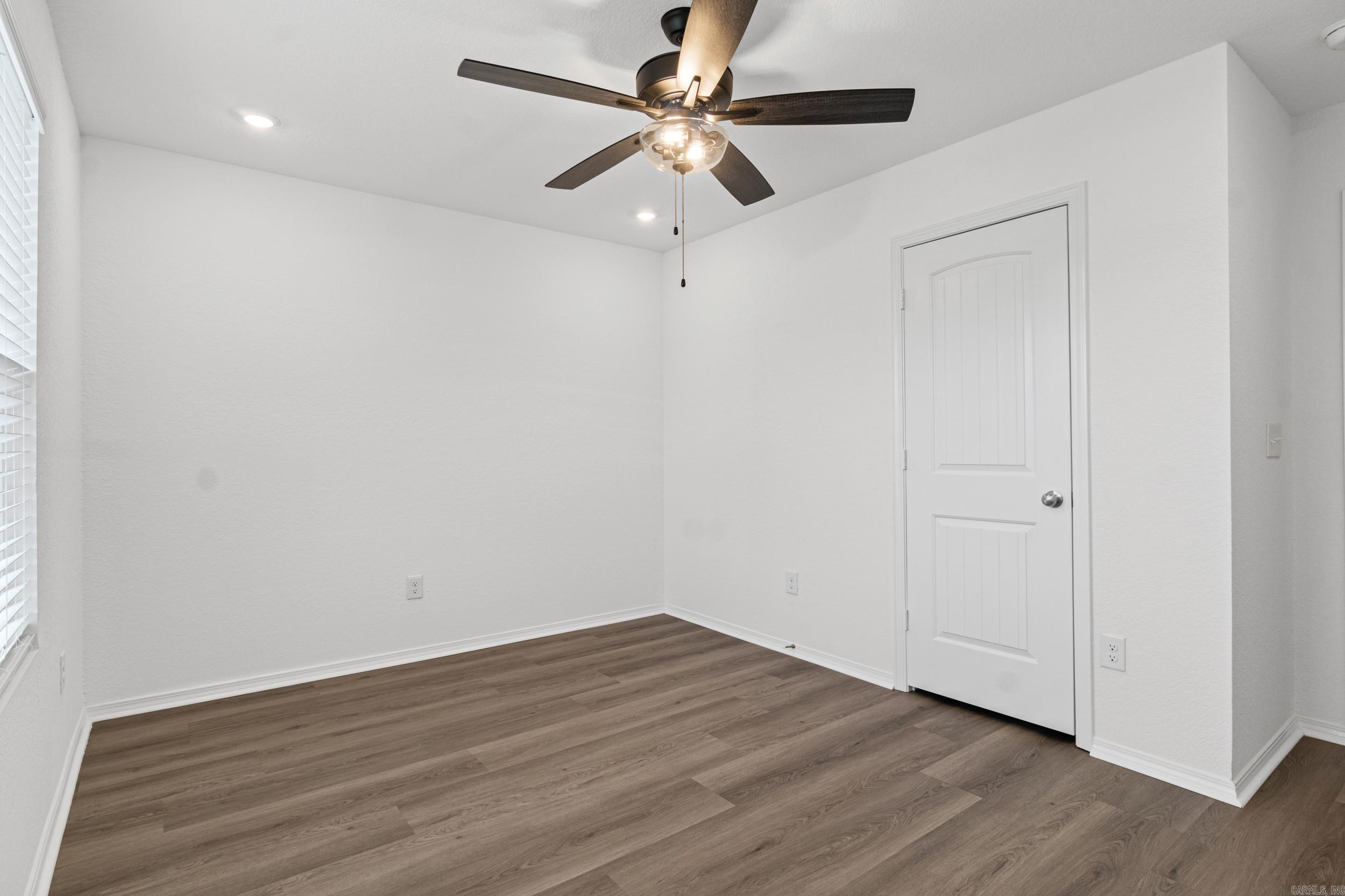 DEERFIELD ESTATES - Residential