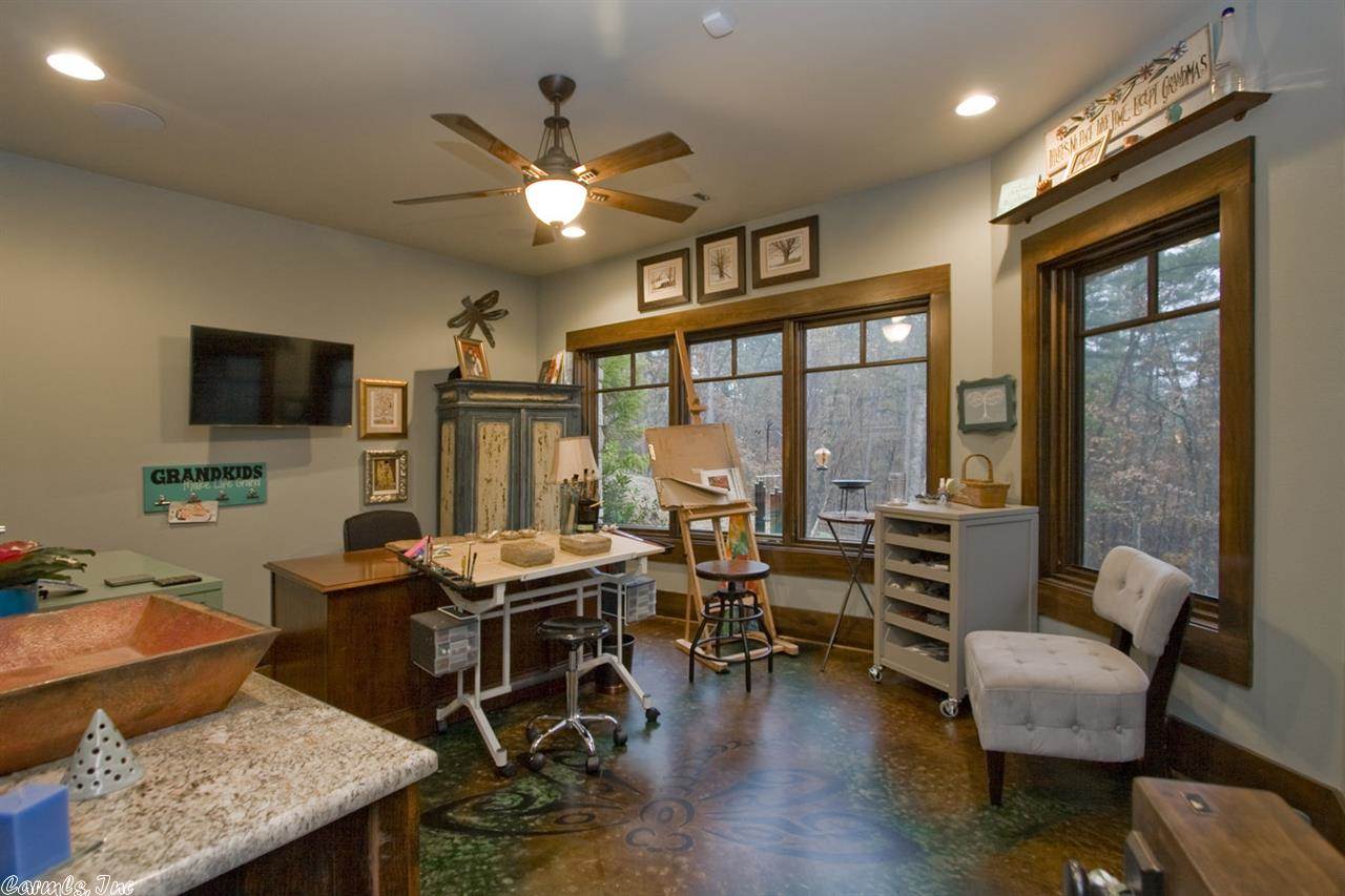 CHENAL DOWNS - Residential