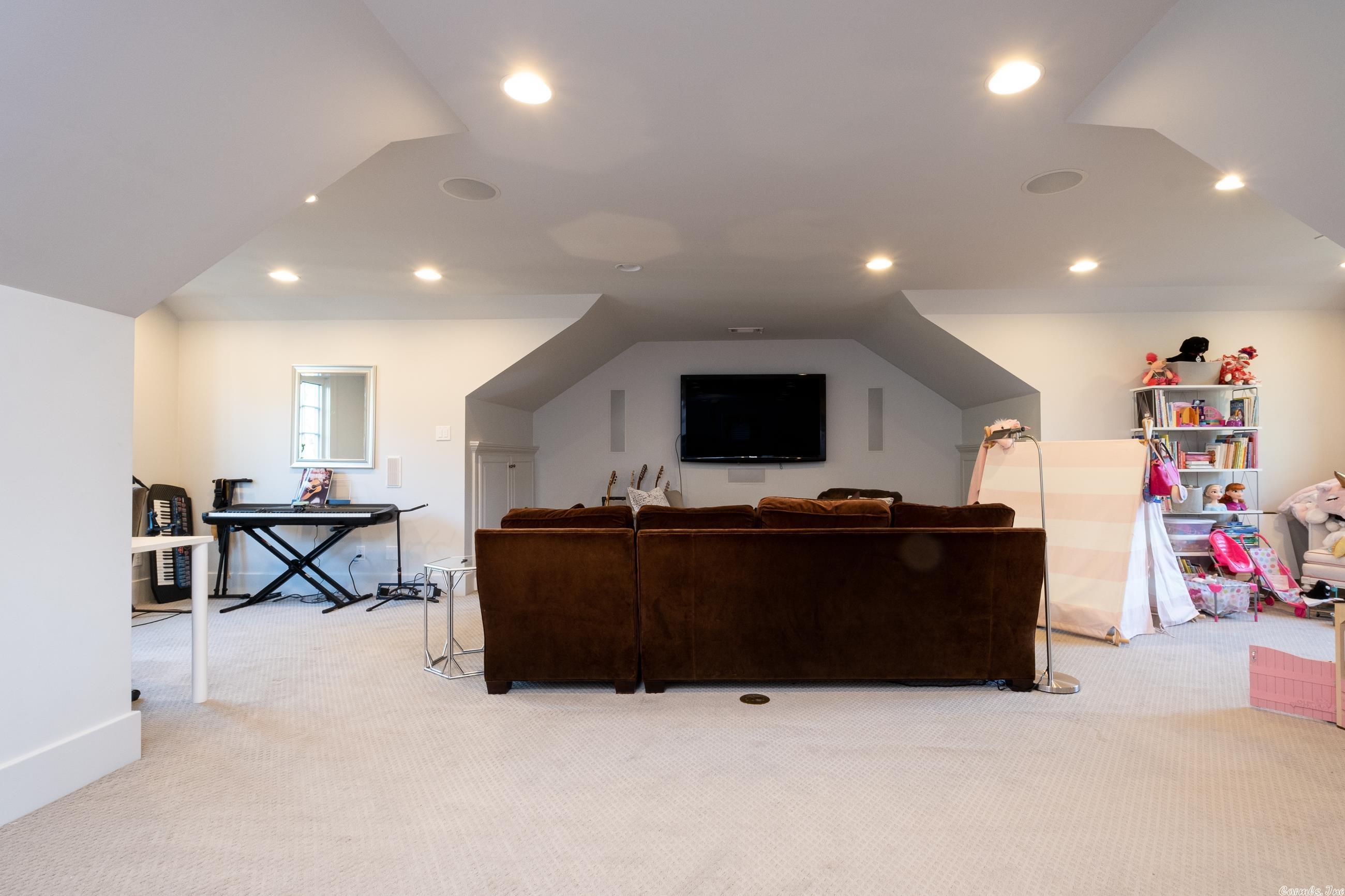 PROSPECT TERRACE - Residential