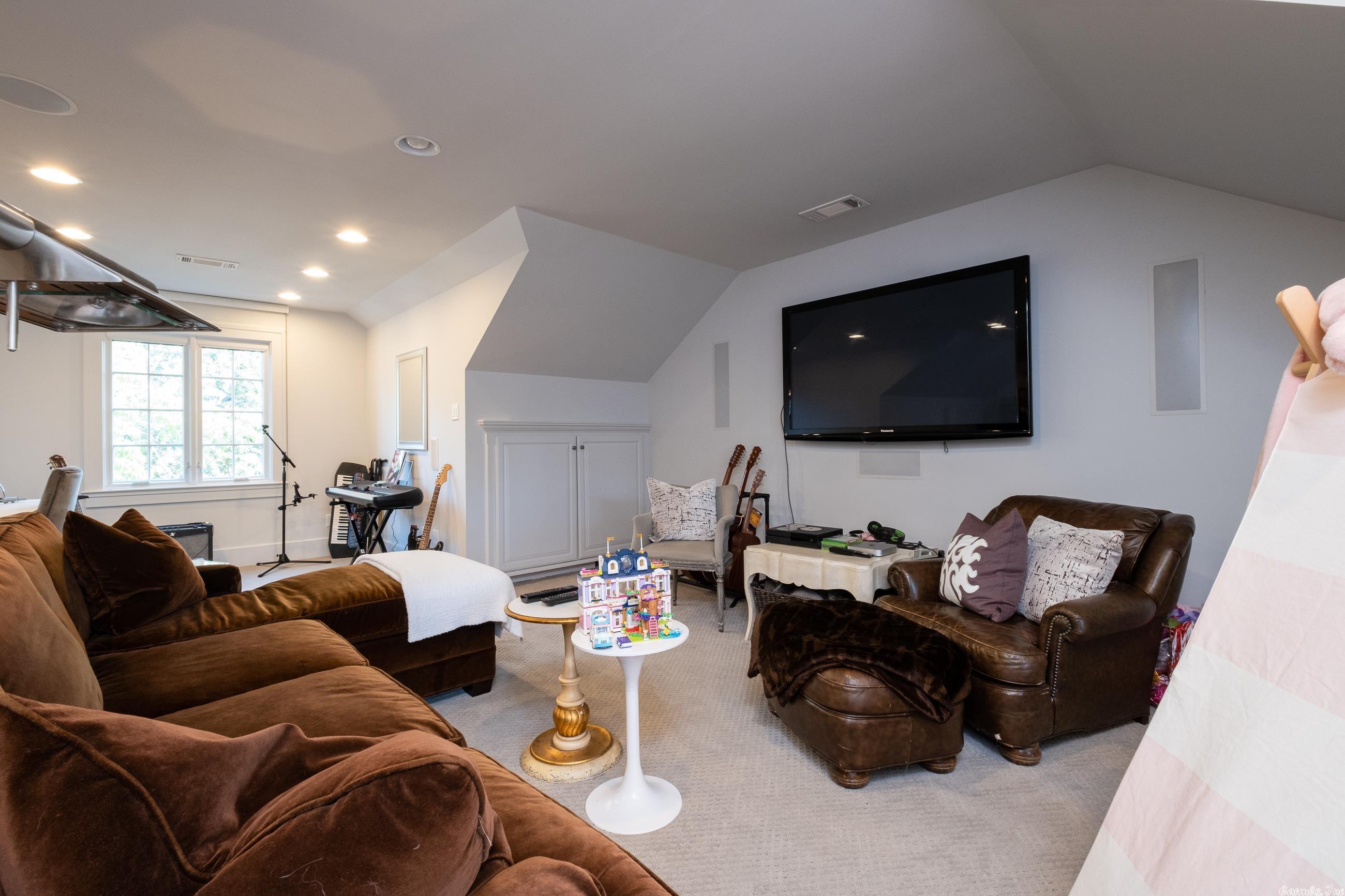 PROSPECT TERRACE - Residential
