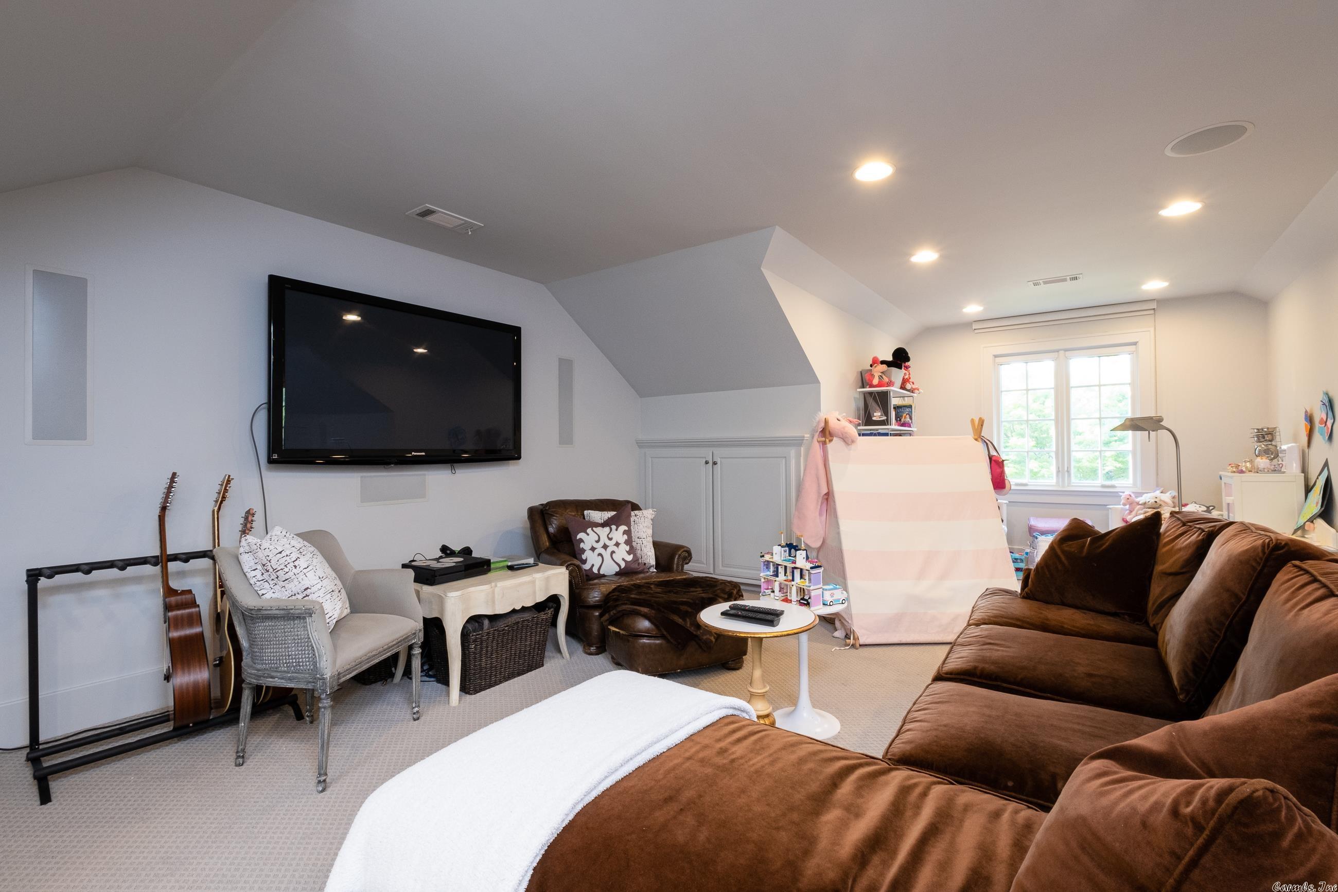 PROSPECT TERRACE - Residential
