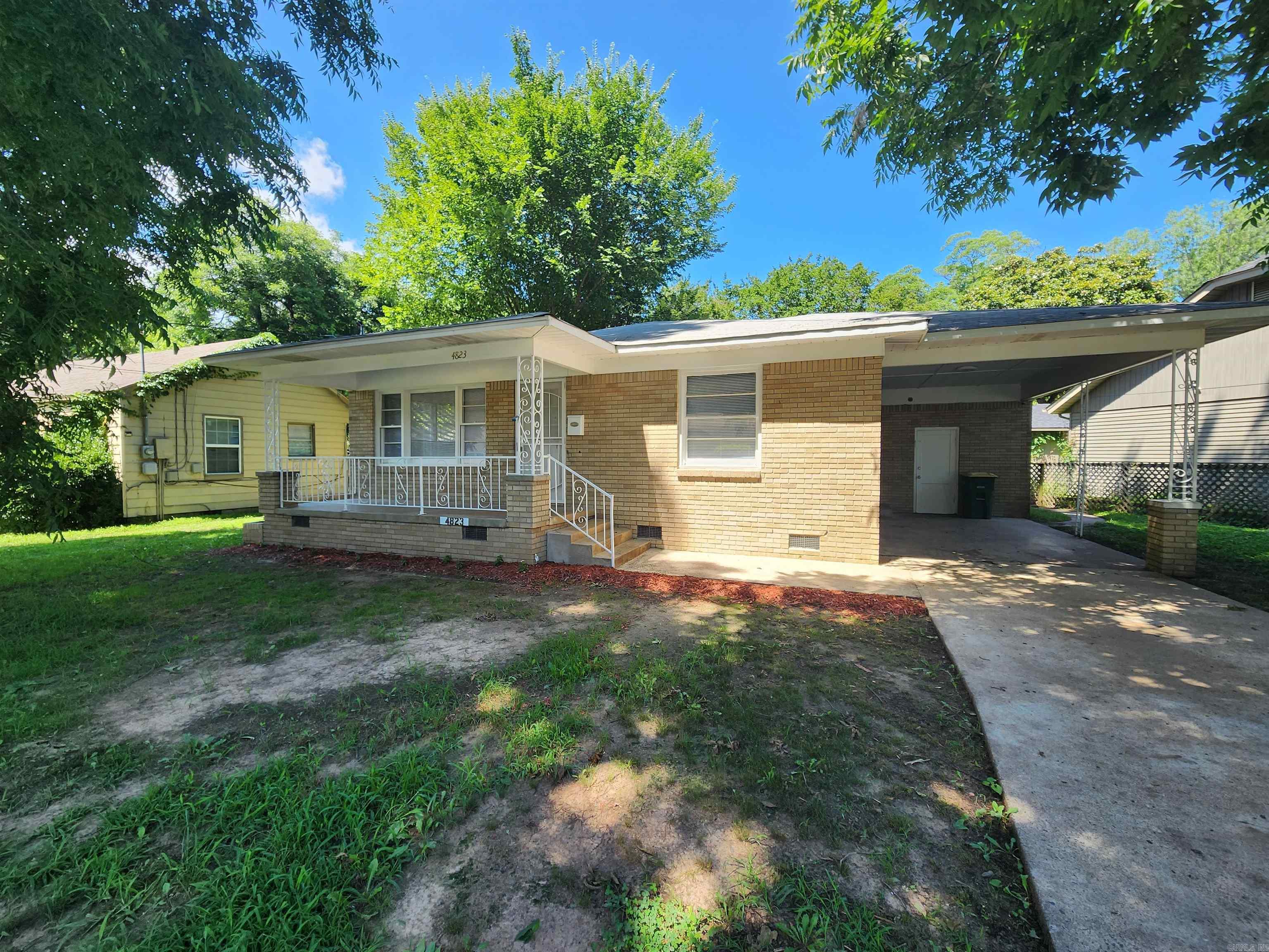 Welcome home to 4823 Rogers in North Little Rock's historic Prothro Subdivision.  Enjoy this updated home featuring hardwood flooring, new paint, updated fixtures, updated kitchen with gas range and updated bathroom.  Features 3 bedrooms, 2 baths, with a large bonus room on the back of the property that could be a 4th bedroom.  Great for extended master bedroom suite, family room, game room or theatre room.  Partially fenced backyard with exterior storage building/workshop.  See showing and agent remarks.