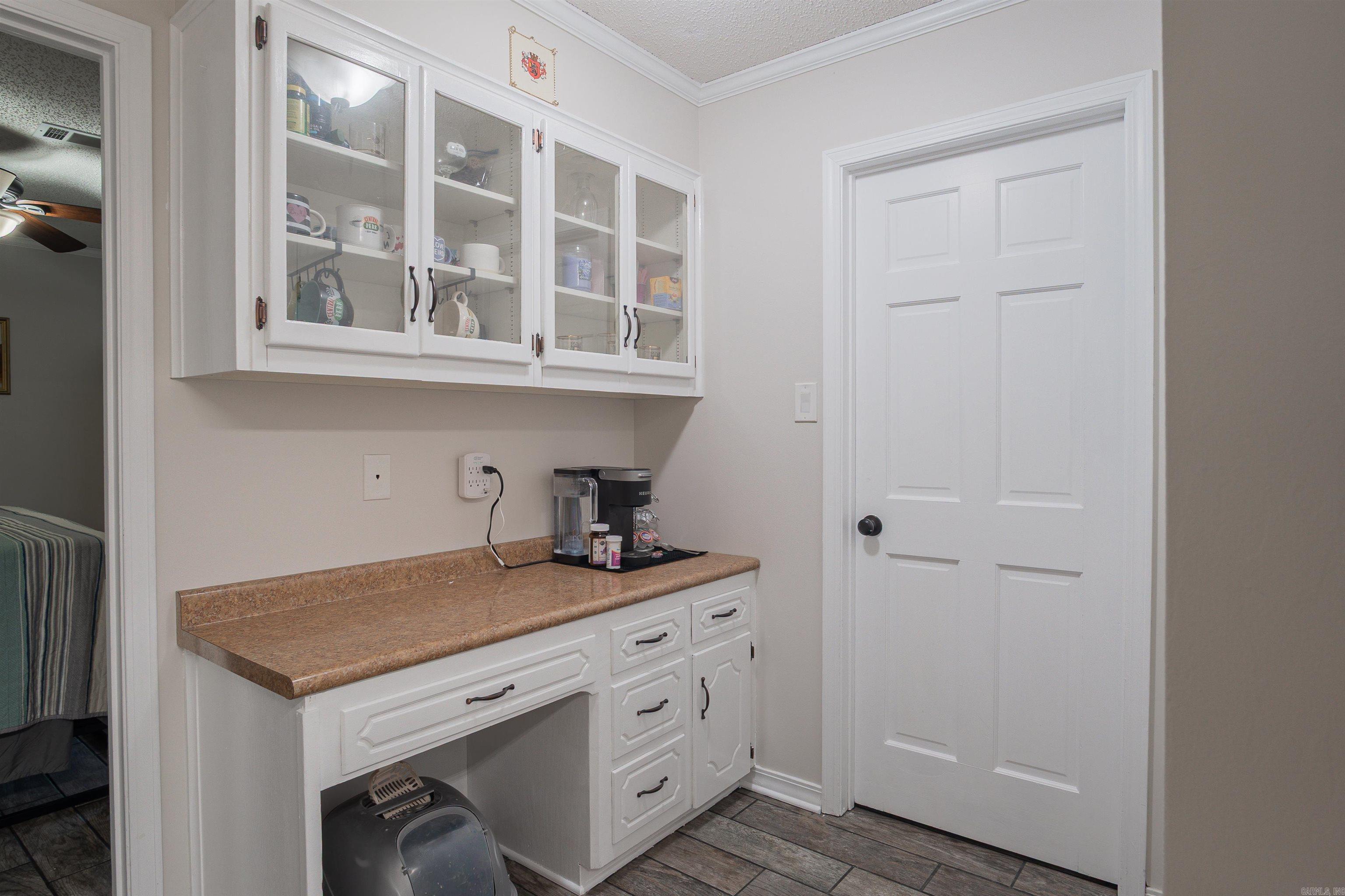 COUNTRY WOOD SUB UNIT - Residential