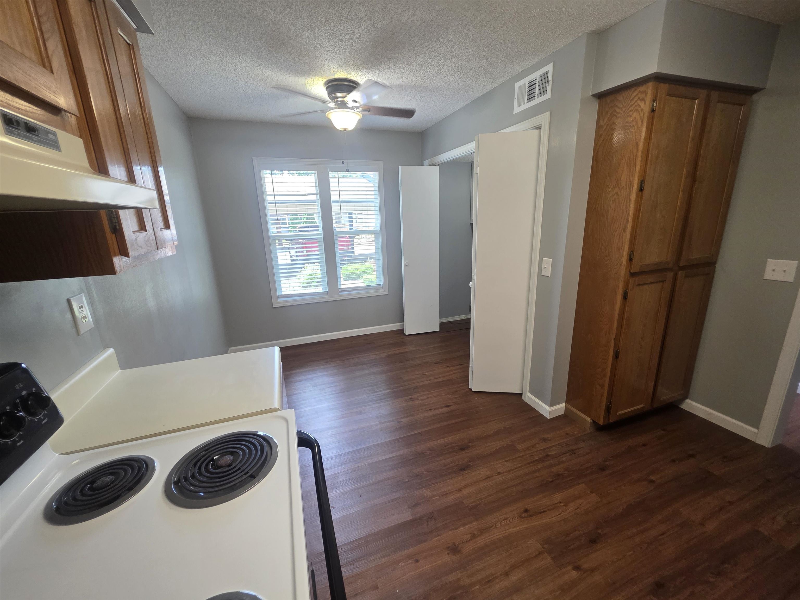 CHEROKEE COURTS - Residential