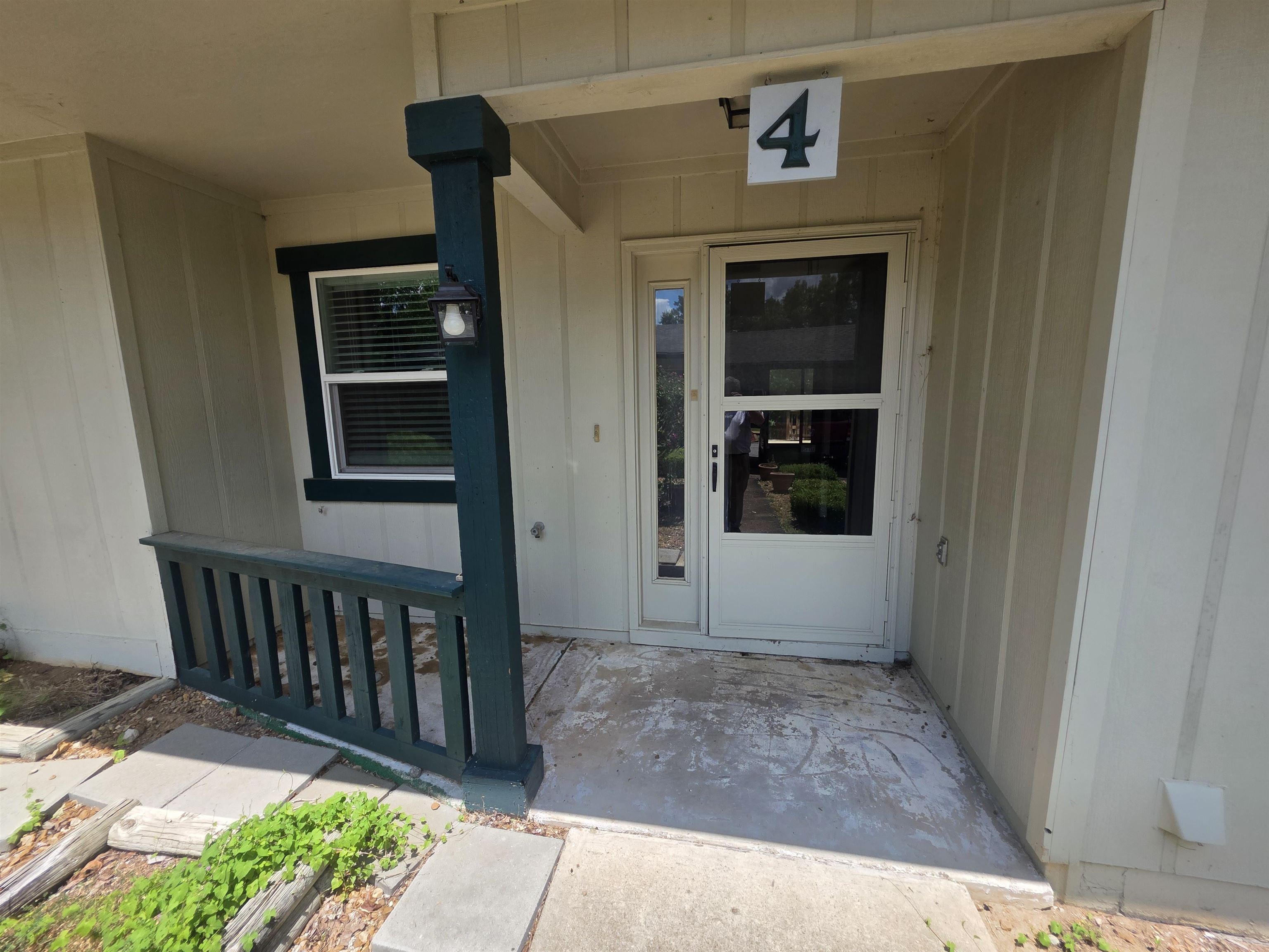 CHEROKEE COURTS - Residential