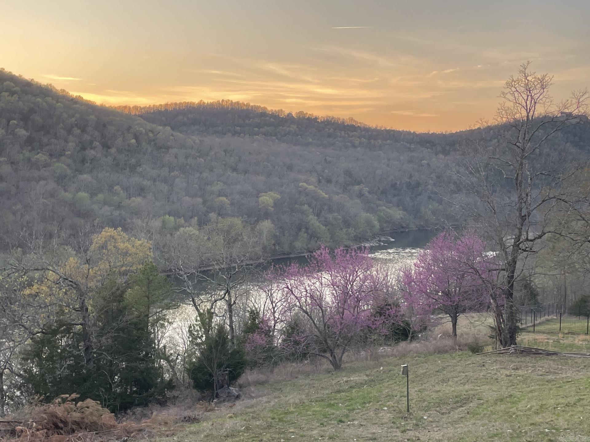 White River Valley - Land
