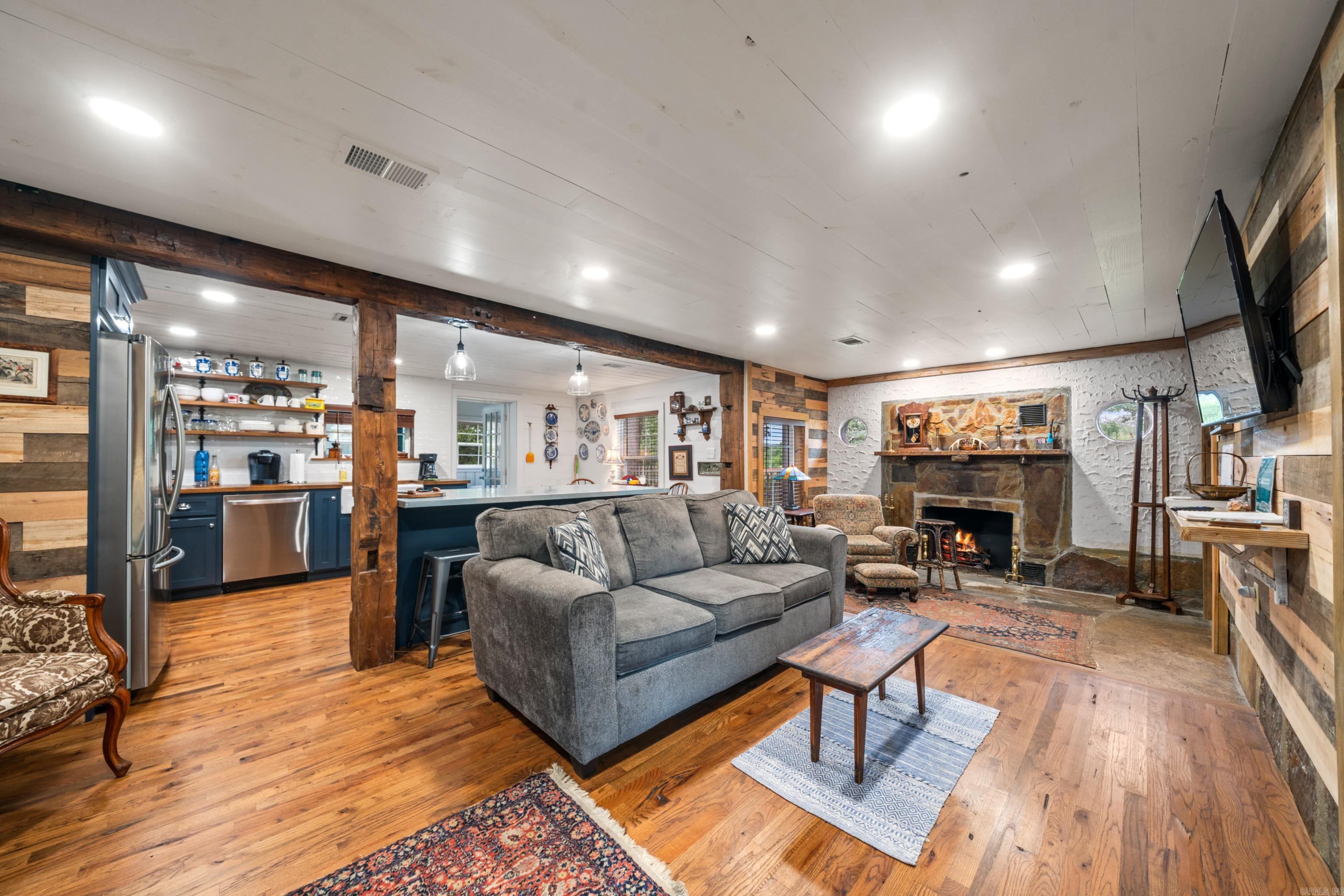 Metes & Bounds - Residential