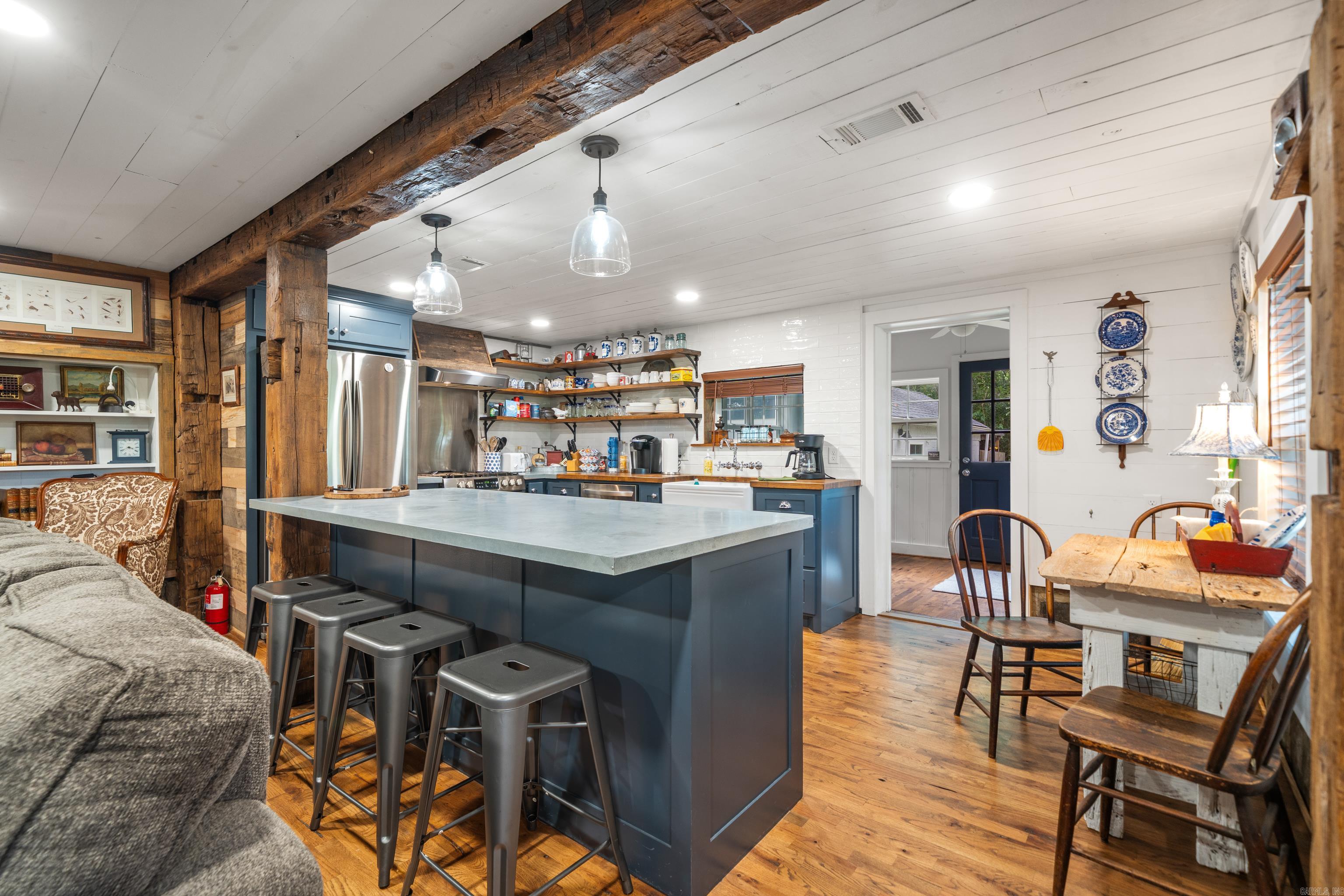 Metes & Bounds - Residential