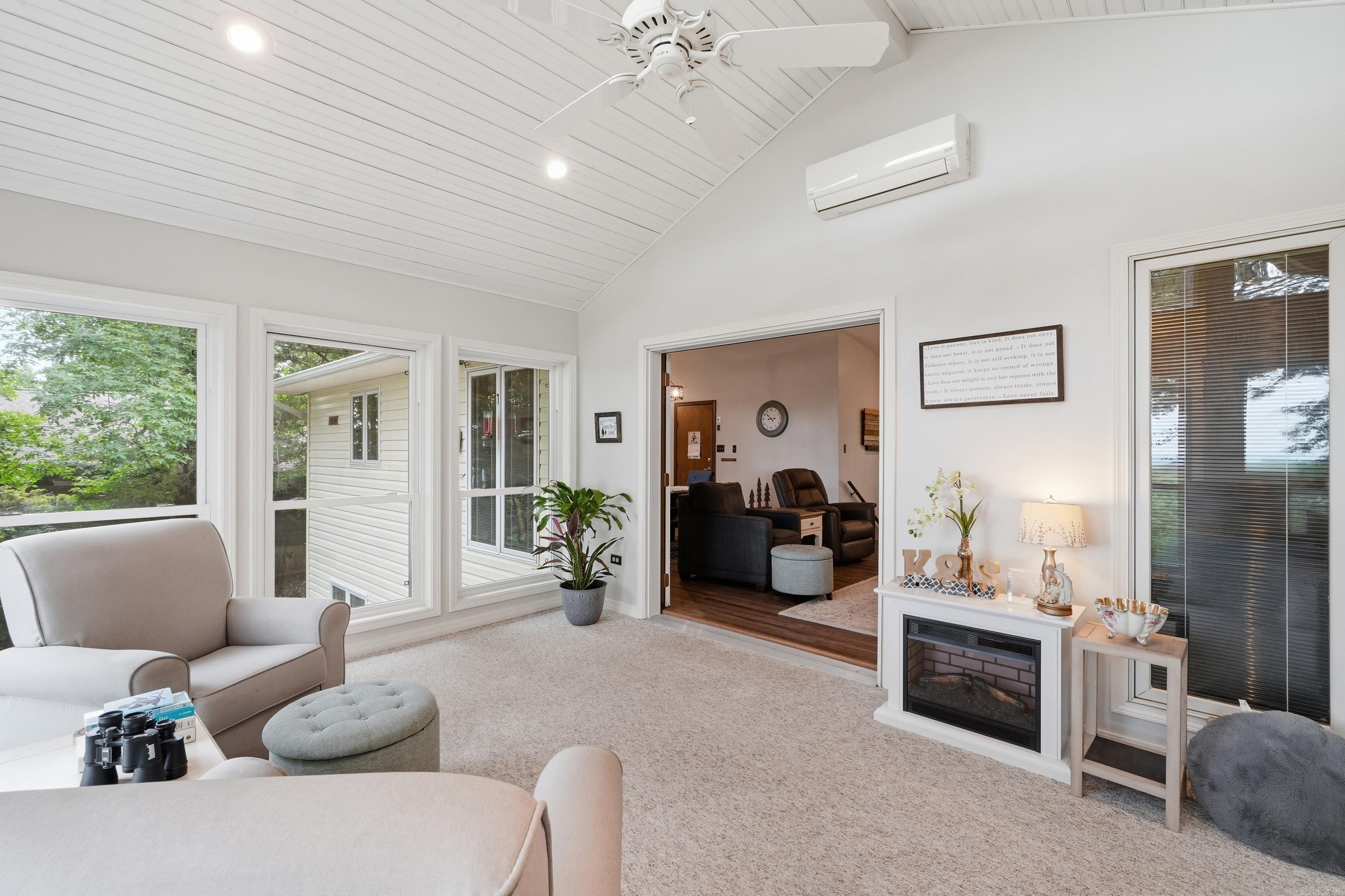 INDIAN HILLS - Residential