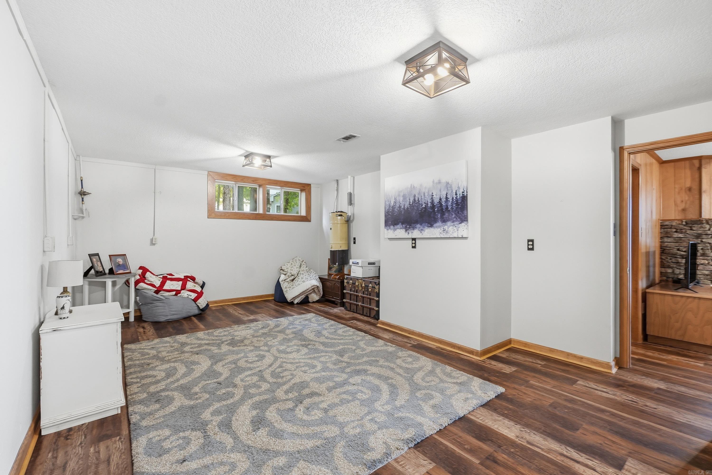 INDIAN HILLS - Residential