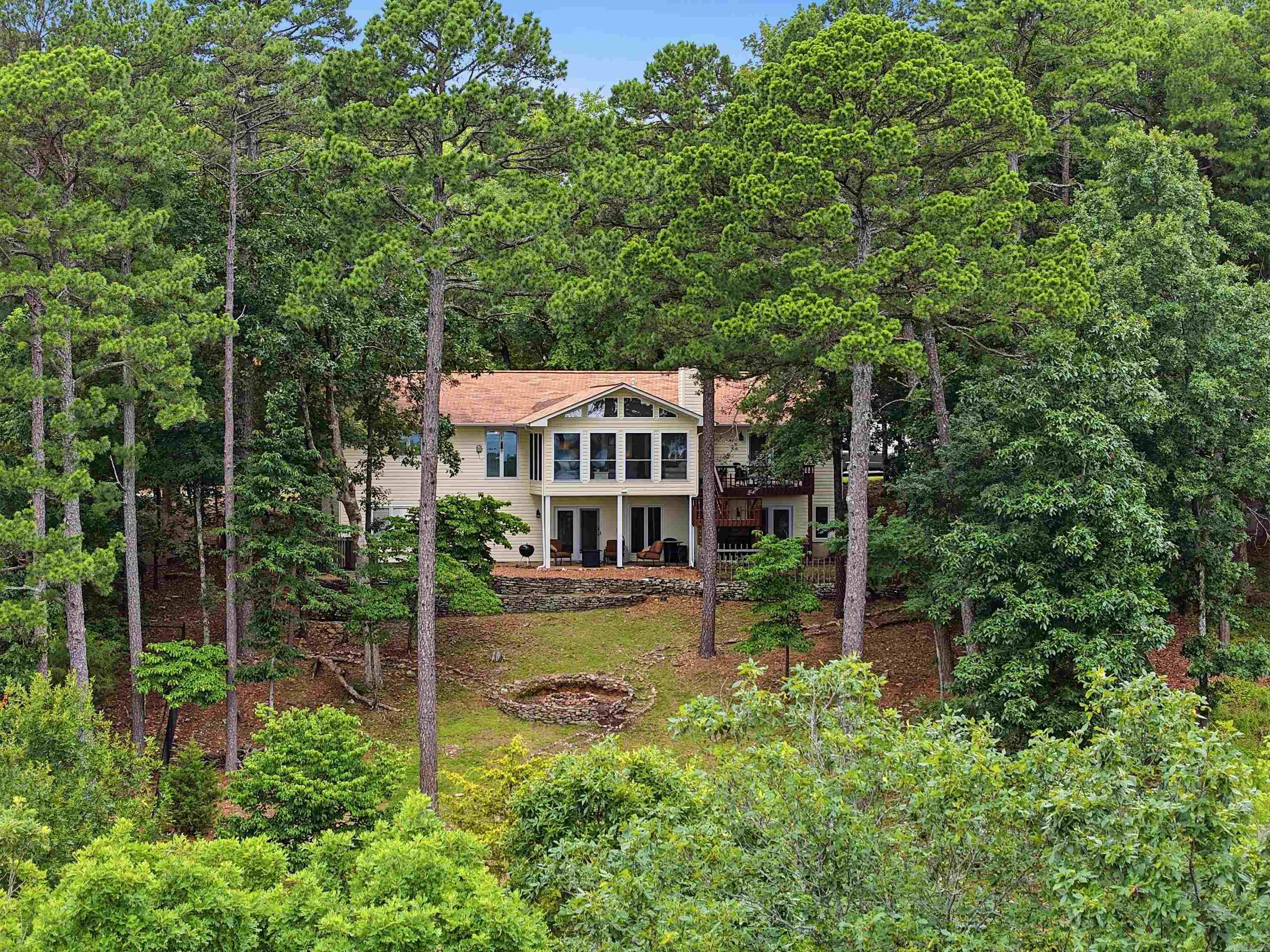 INDIAN HILLS - Residential