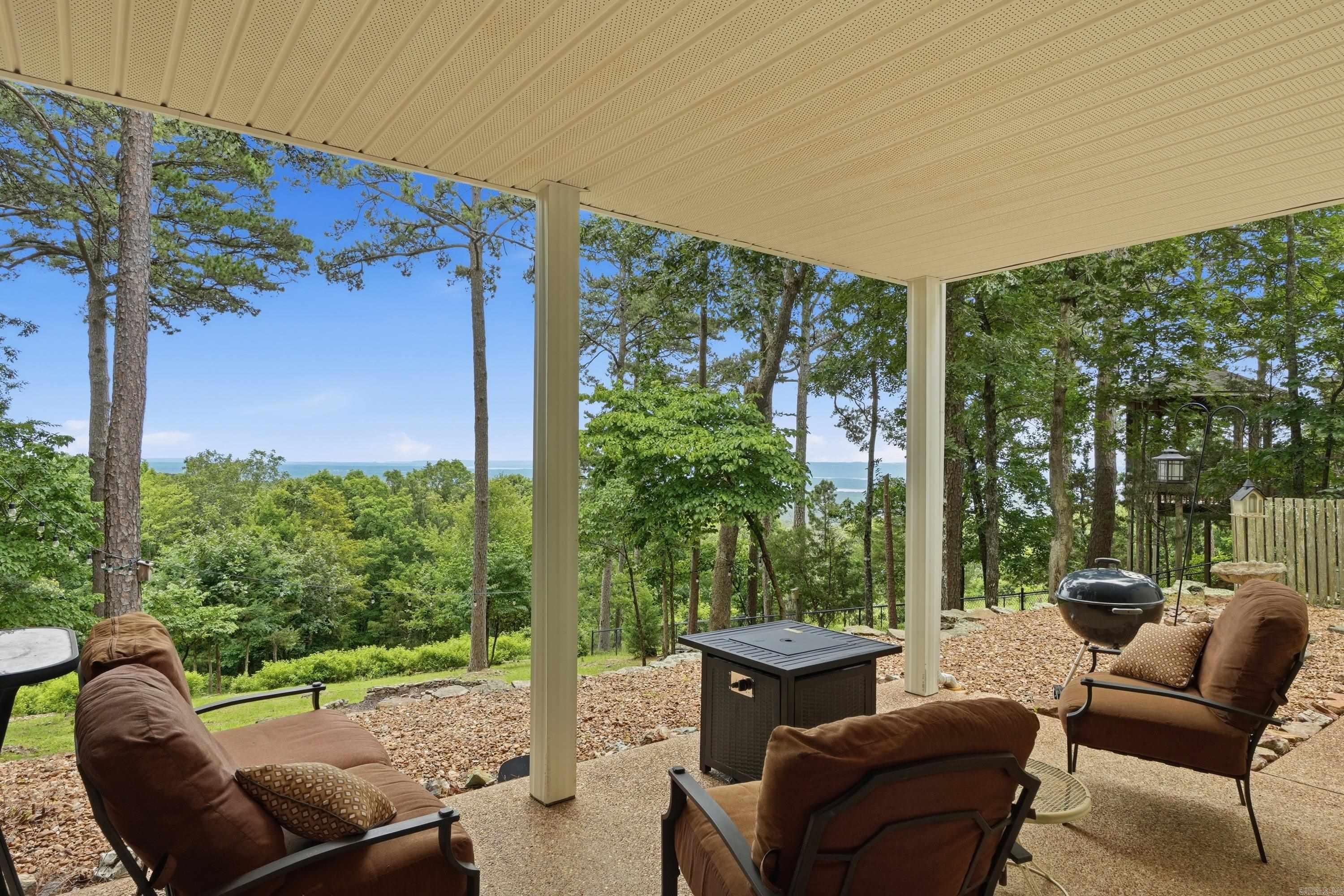INDIAN HILLS - Residential