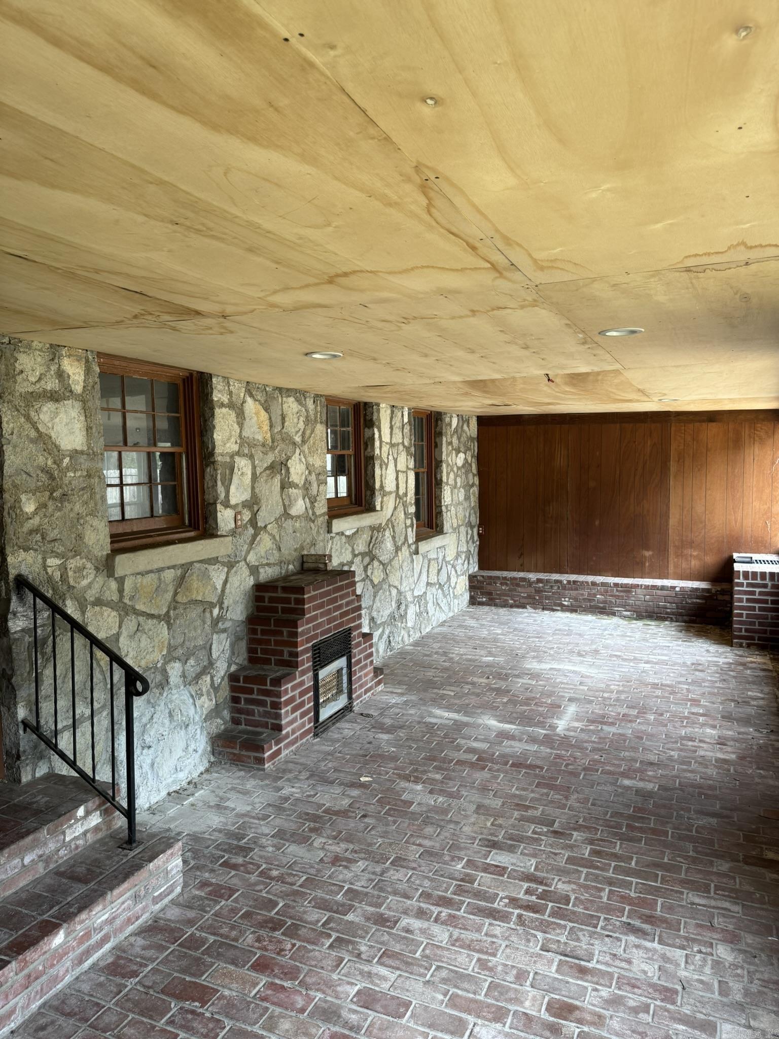 Tri Vista - Residential