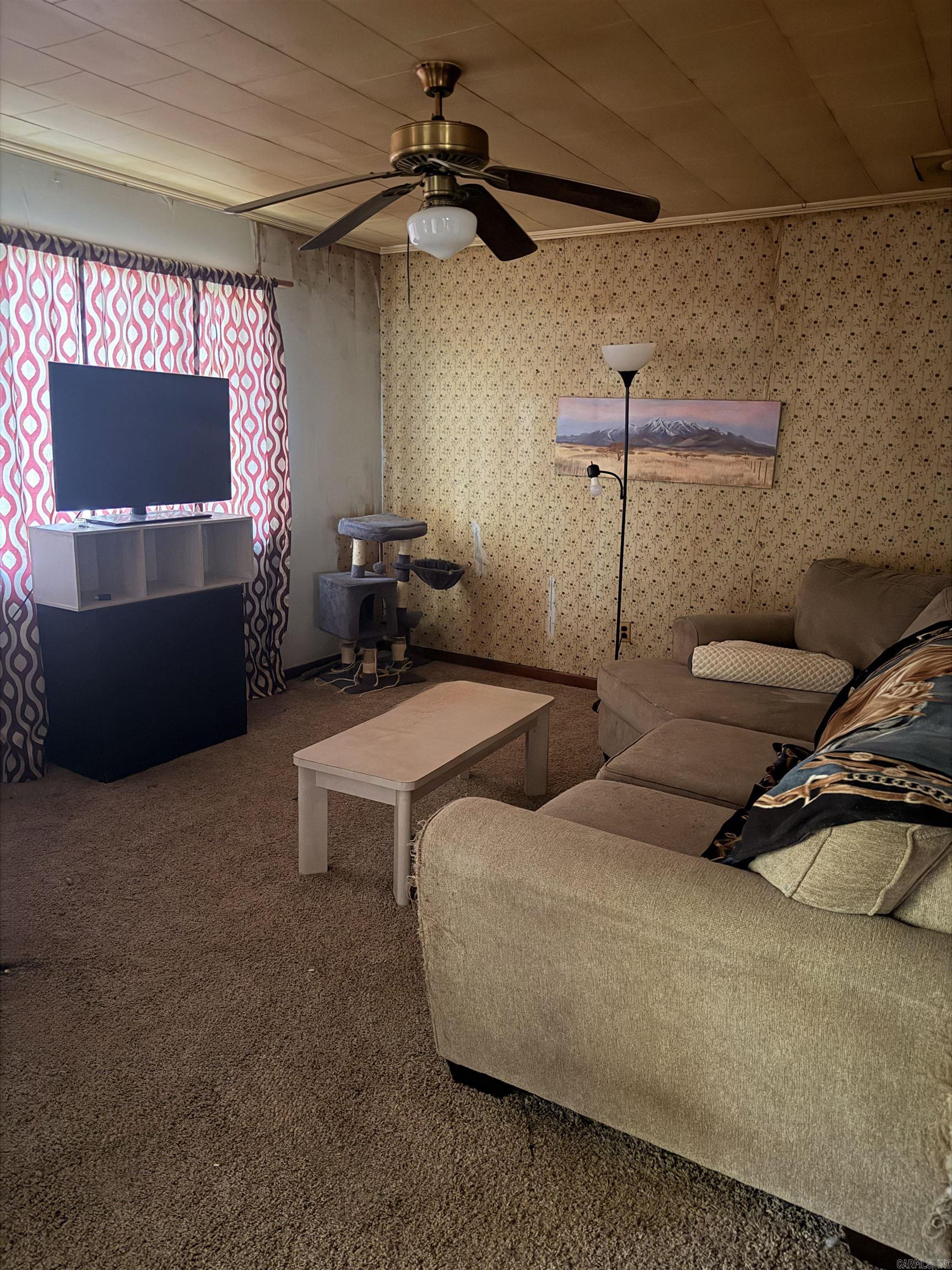 WOODLAND ACRES - Residential