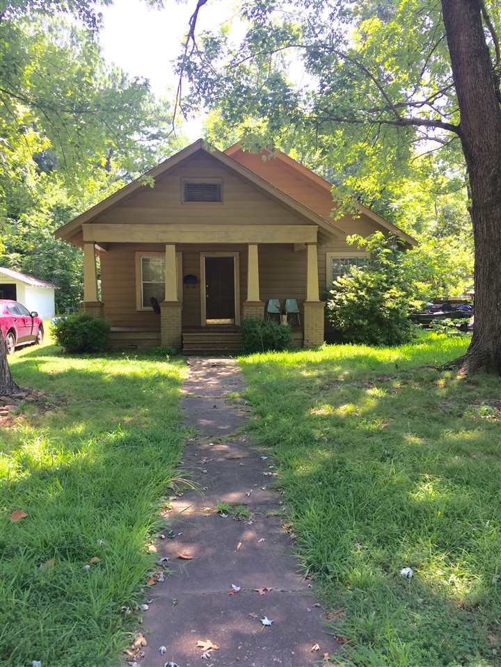 Watch the world pass by from the front porch of this Conway cottage home. This home includes 2 bedrooms and 1 bath, close to Central Baptist College and UCA. Washer, dryer, refrigerator and window units convey. Roof is 6 years old. Water heater replaced in January 2015. Tenant leased until May 2016. (See agent remarks.)
