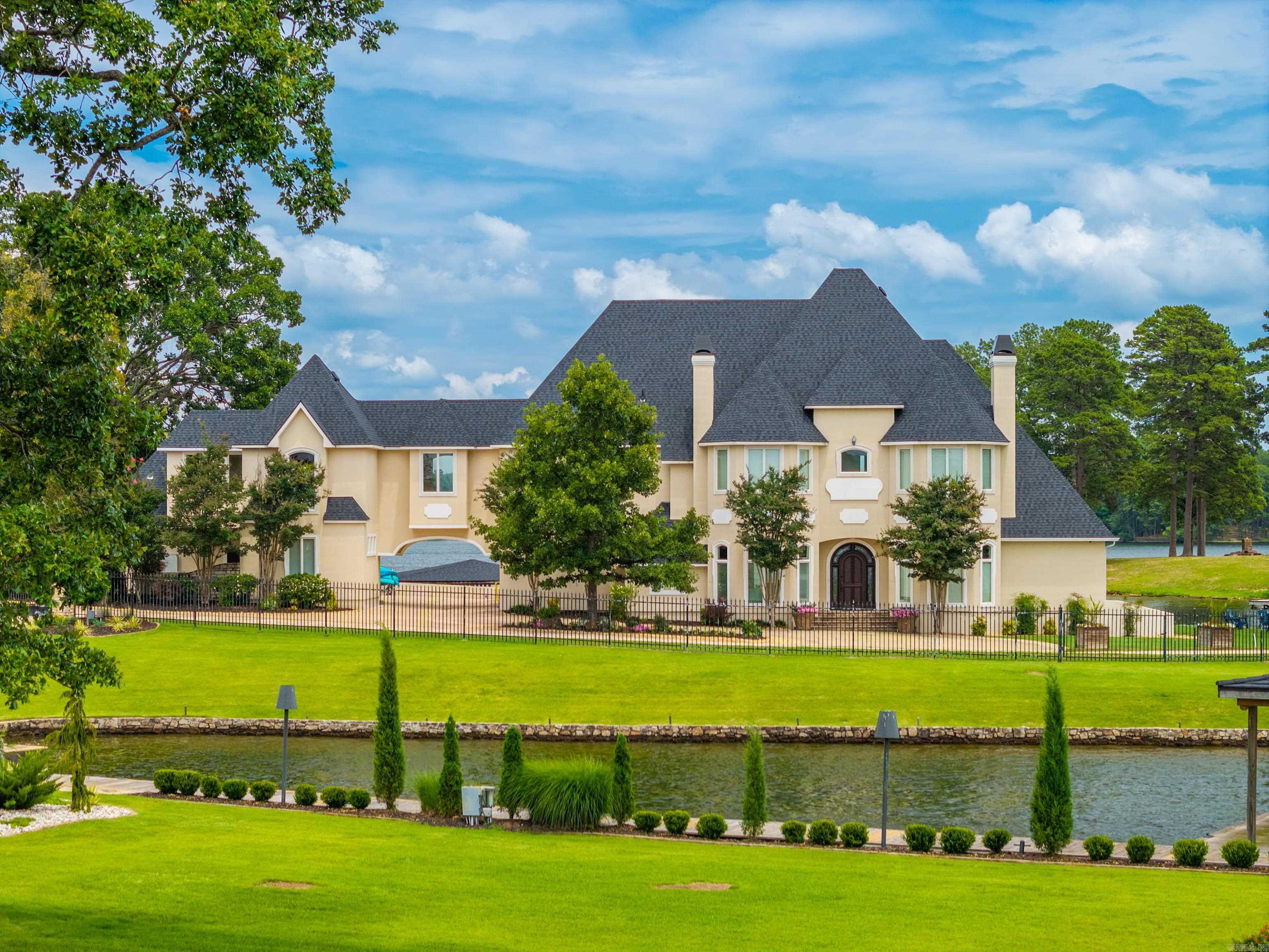 Lake View - Residential
