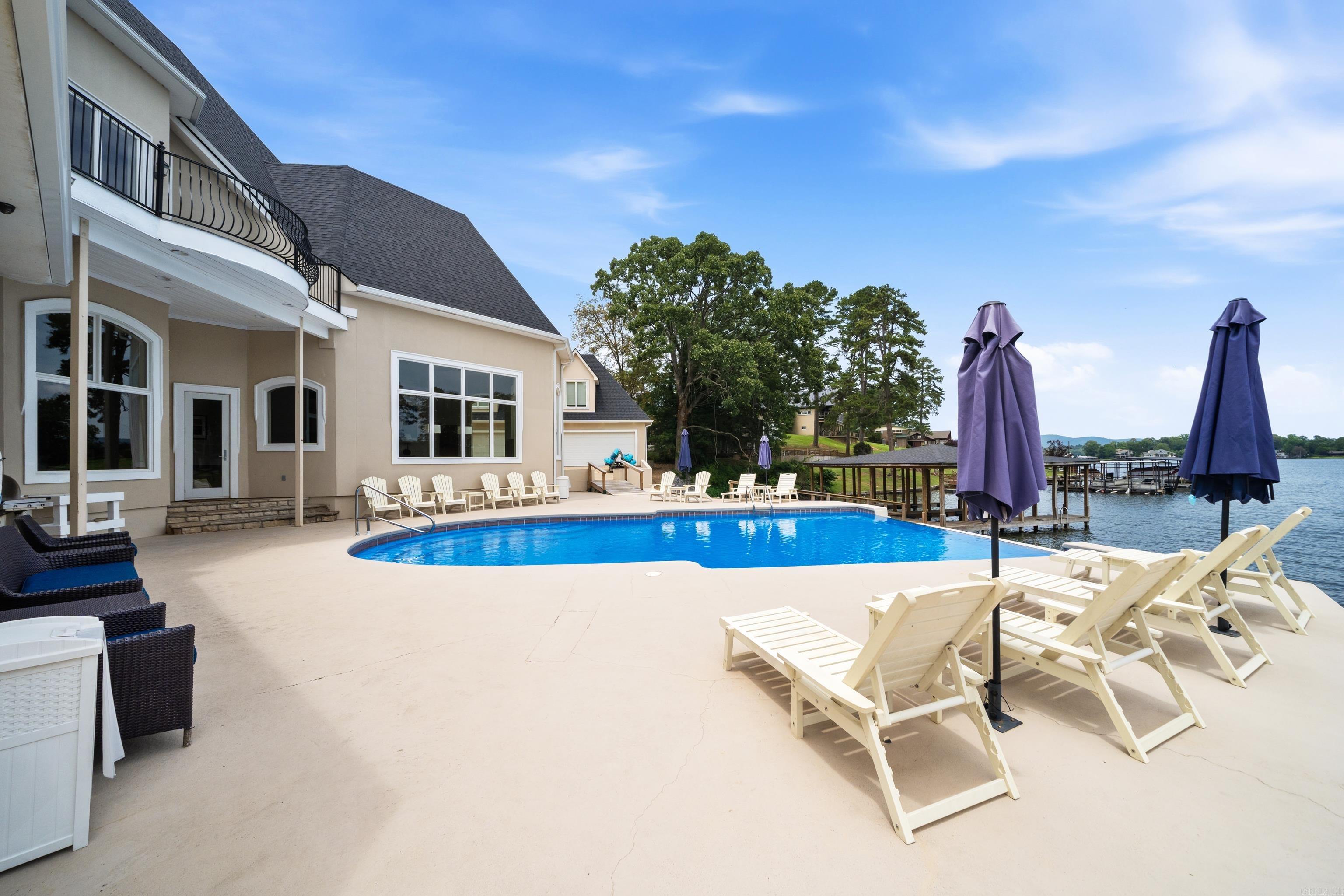 Lake View - Residential
