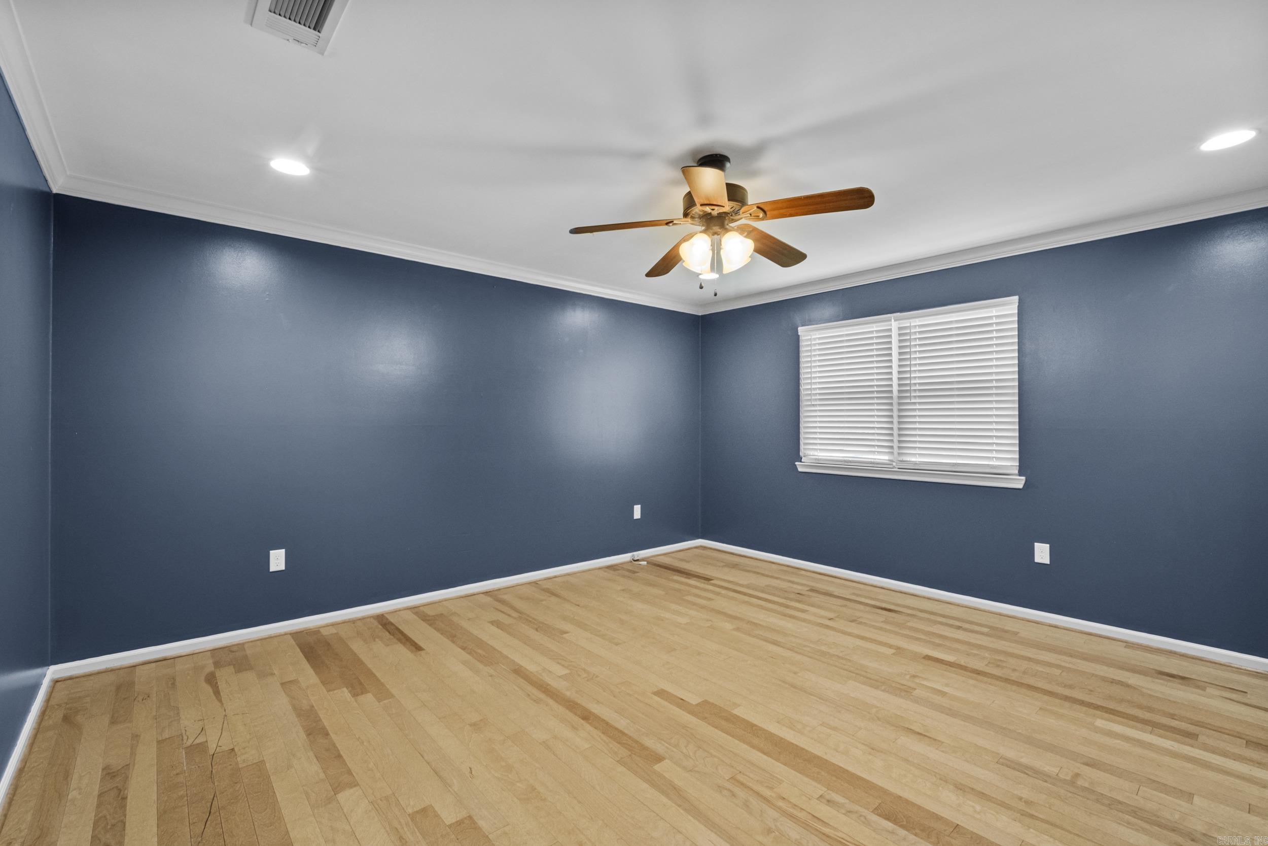 COUNTRY CLUB PARK - Residential