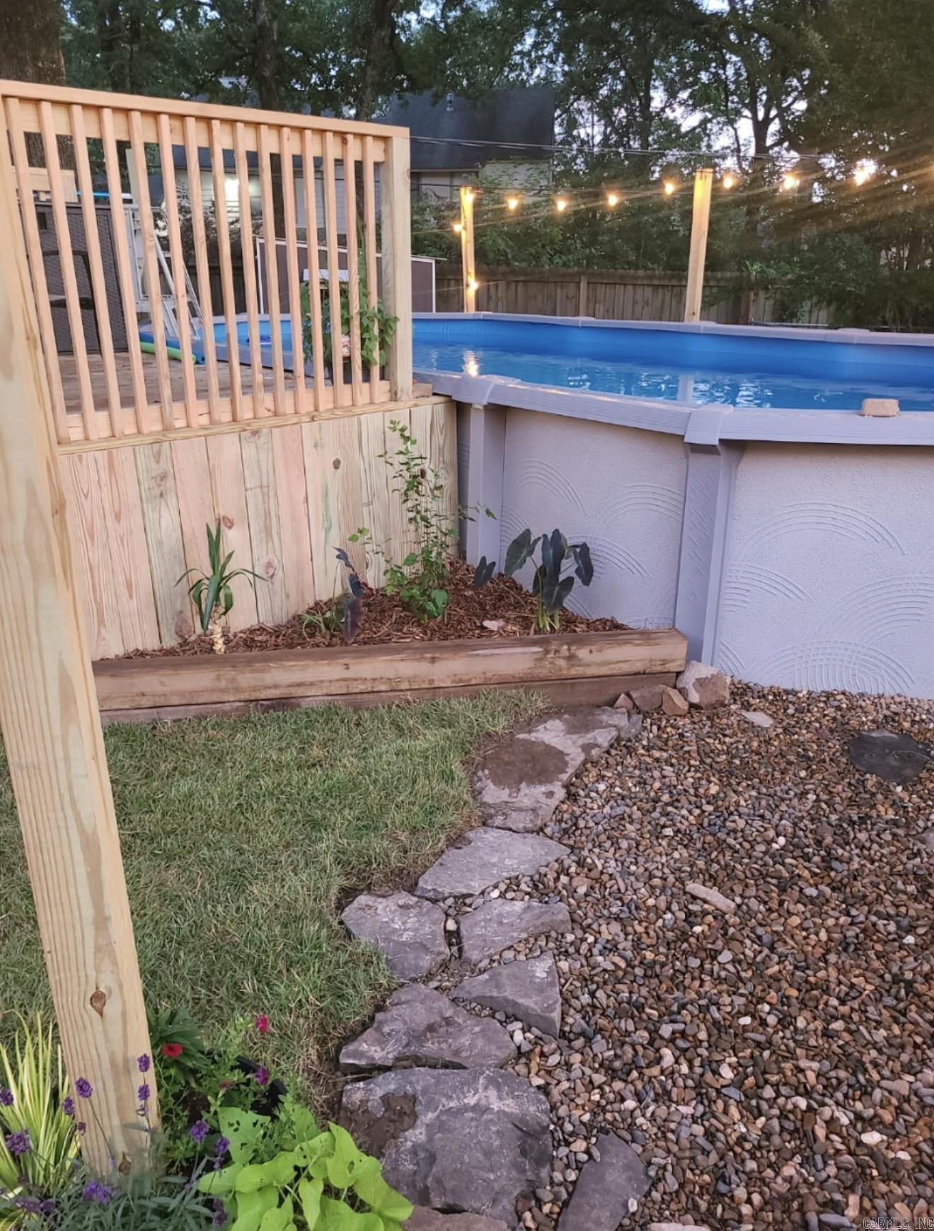COUNTRY CLUB PARK - Residential