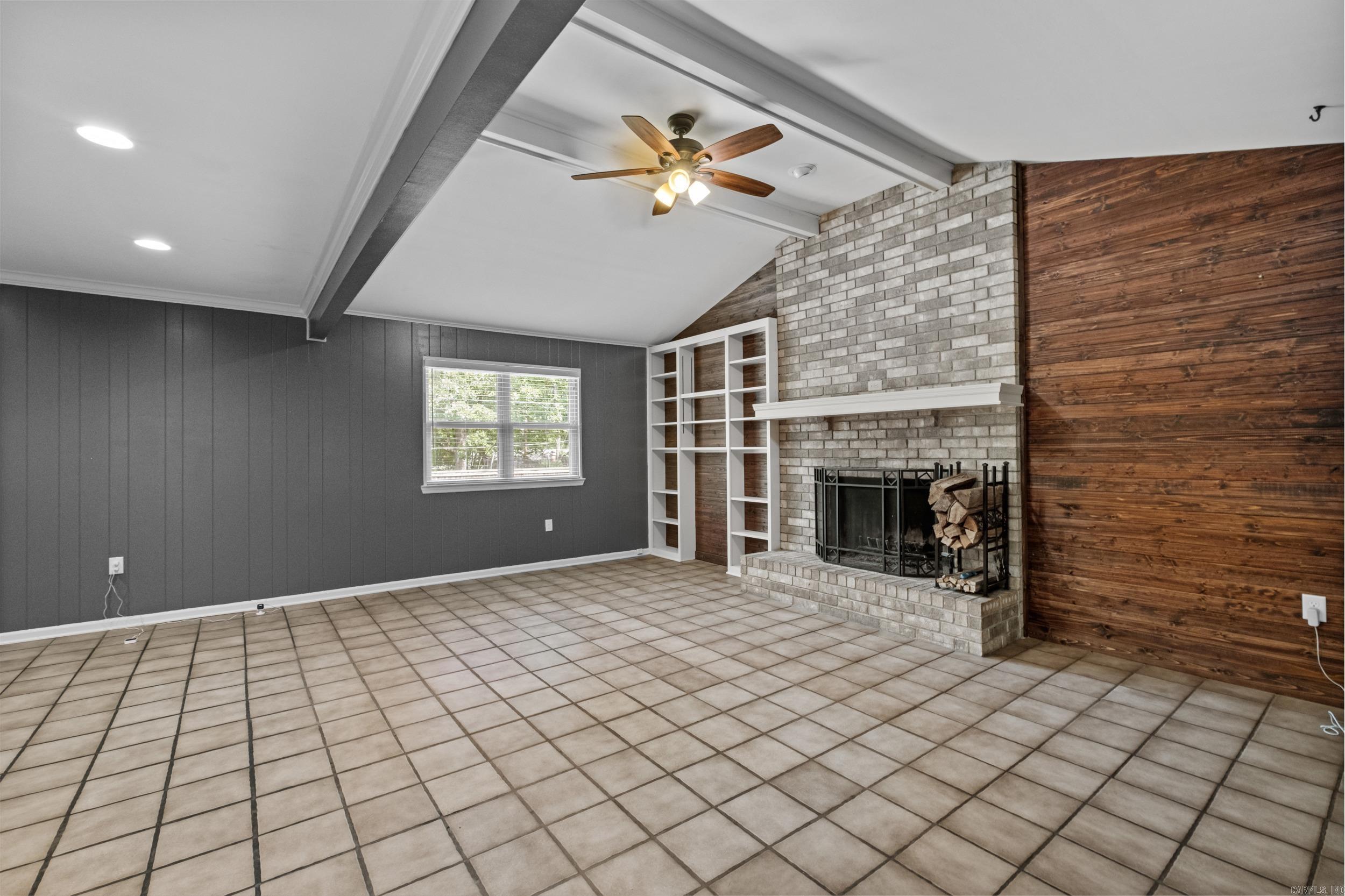 COUNTRY CLUB PARK - Residential