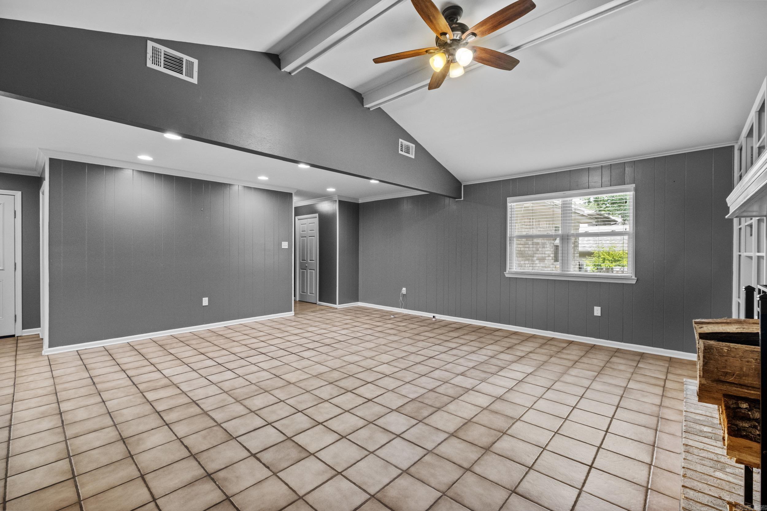 COUNTRY CLUB PARK - Residential