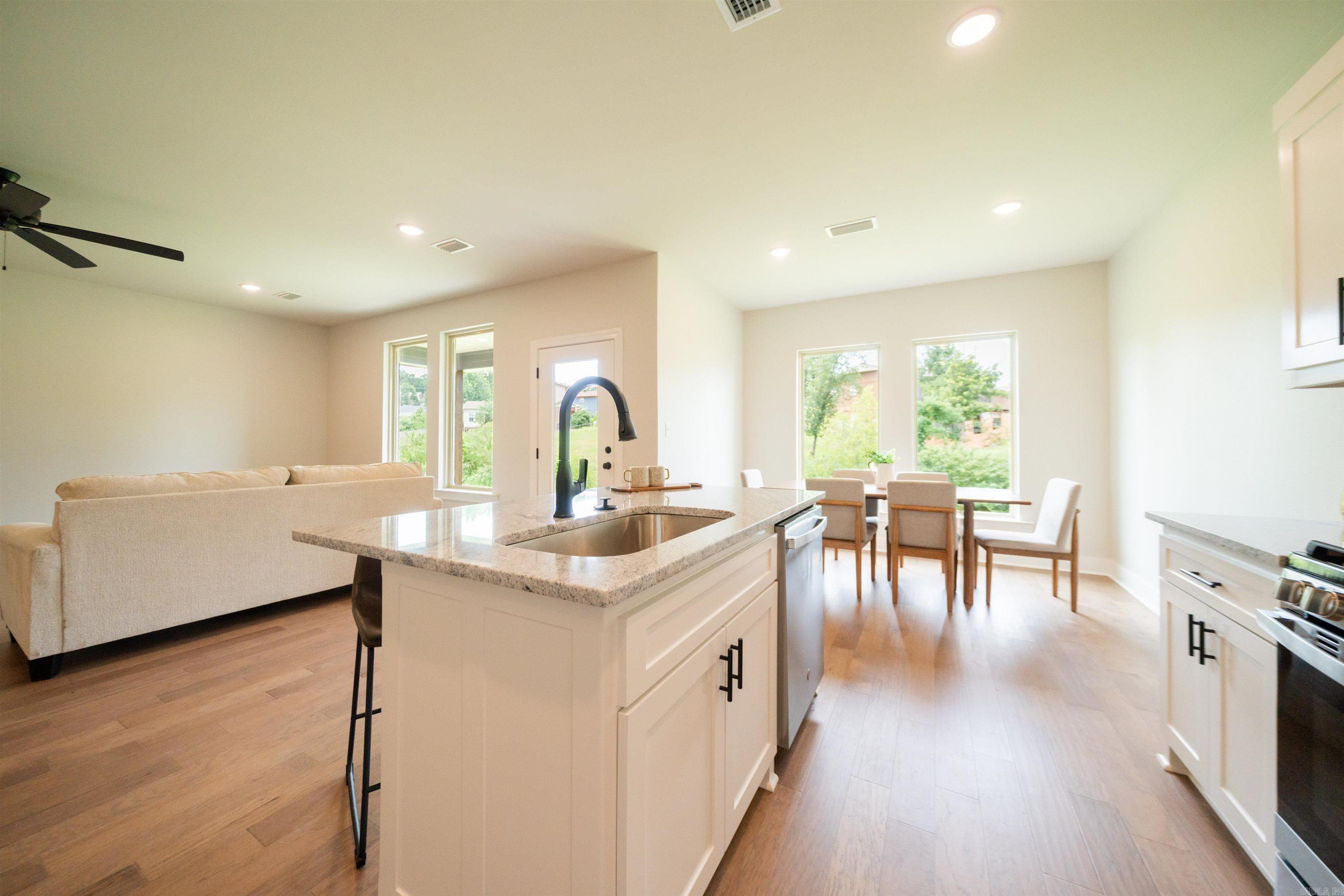 WALNUT VALLEY - Residential