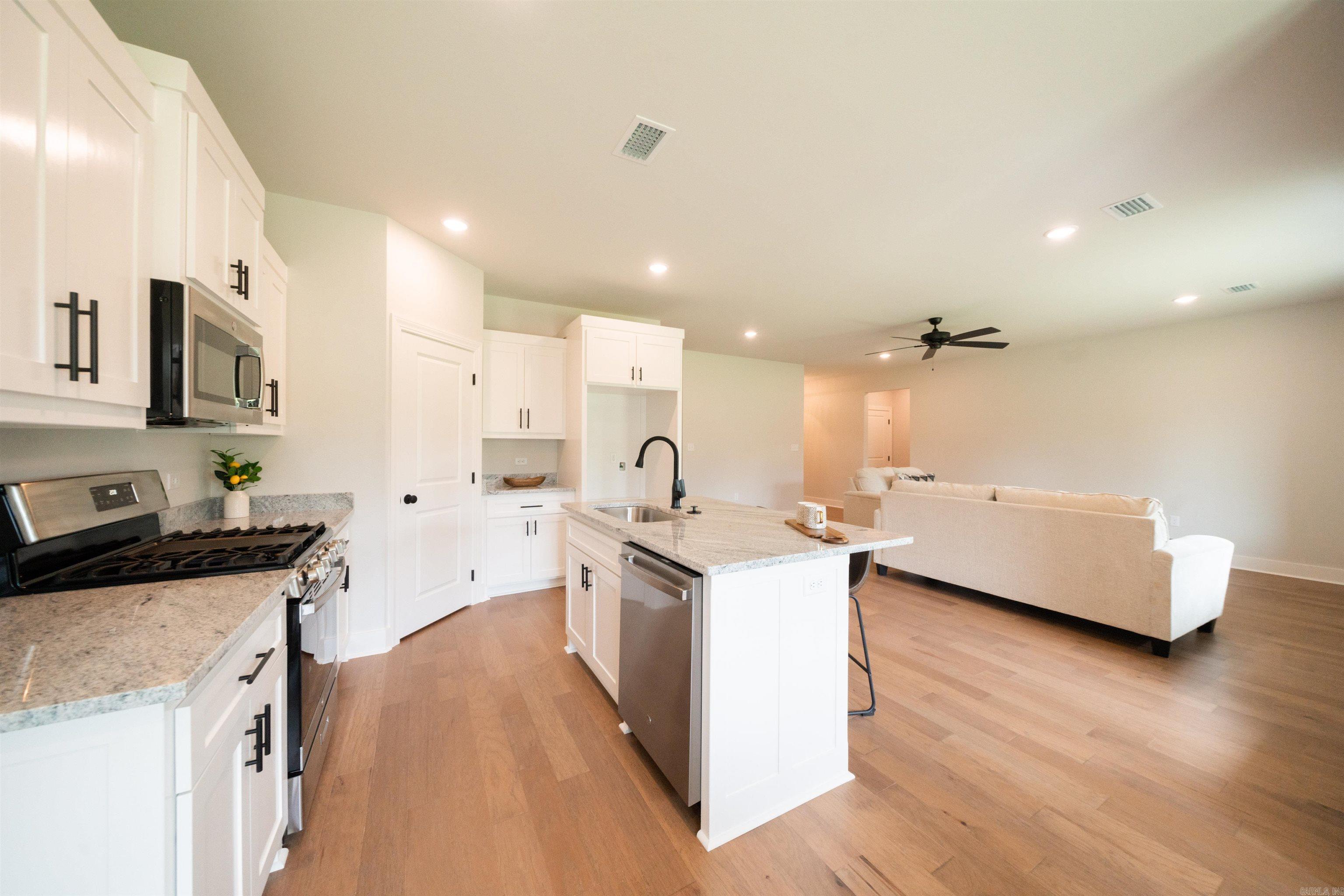 WALNUT VALLEY - Residential