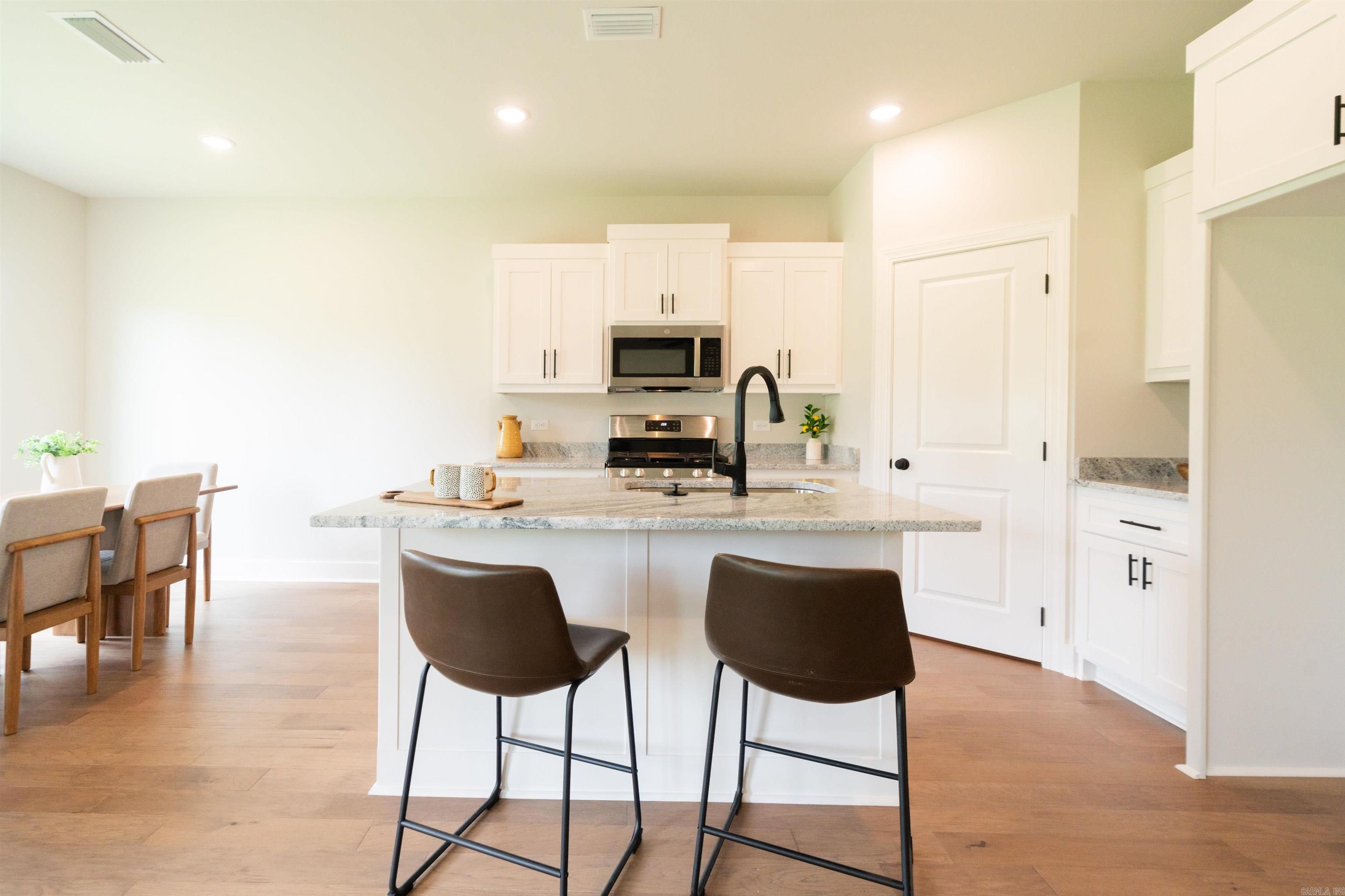 WALNUT VALLEY - Residential