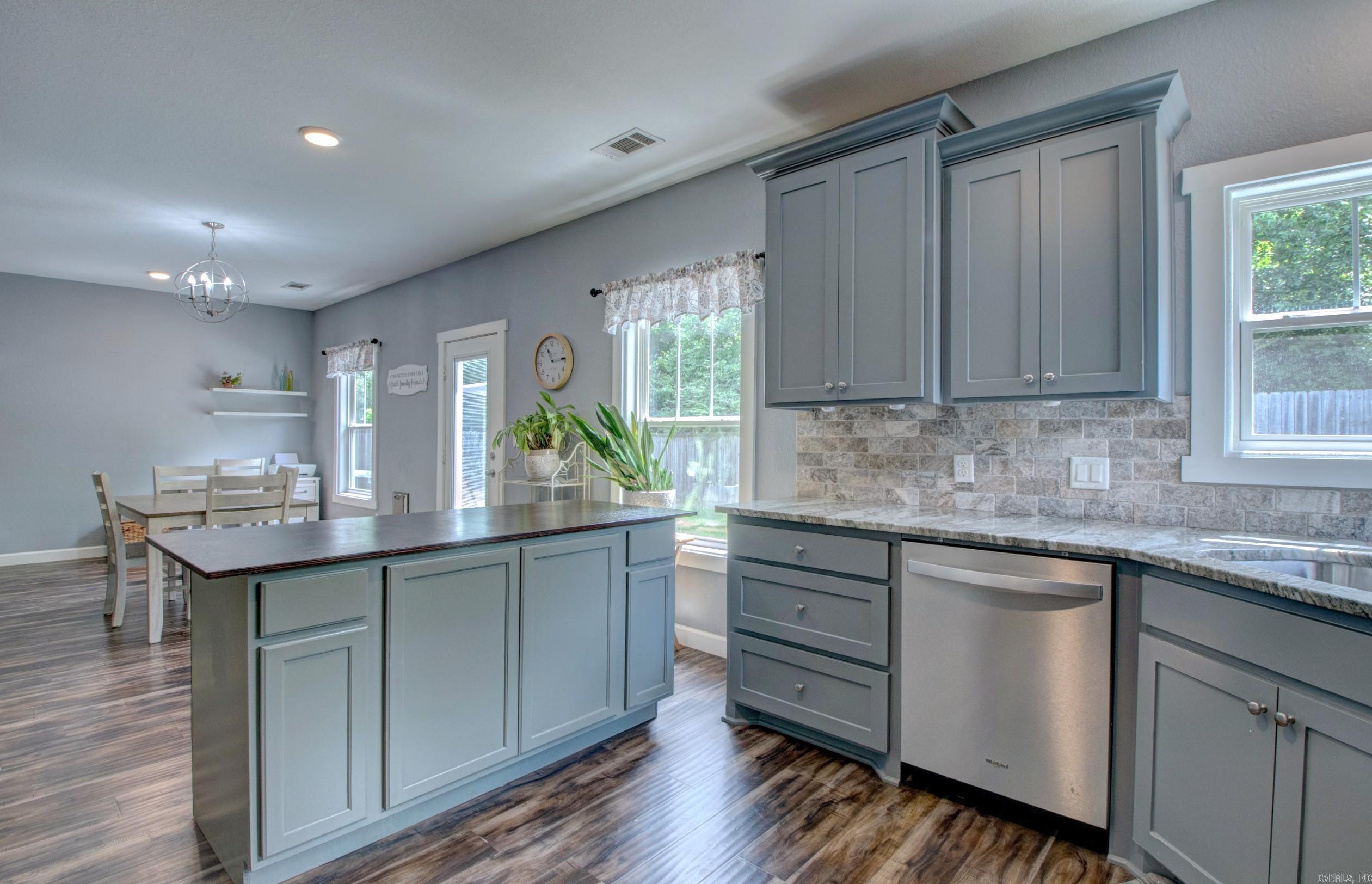 RICHLAND HILLS - Residential