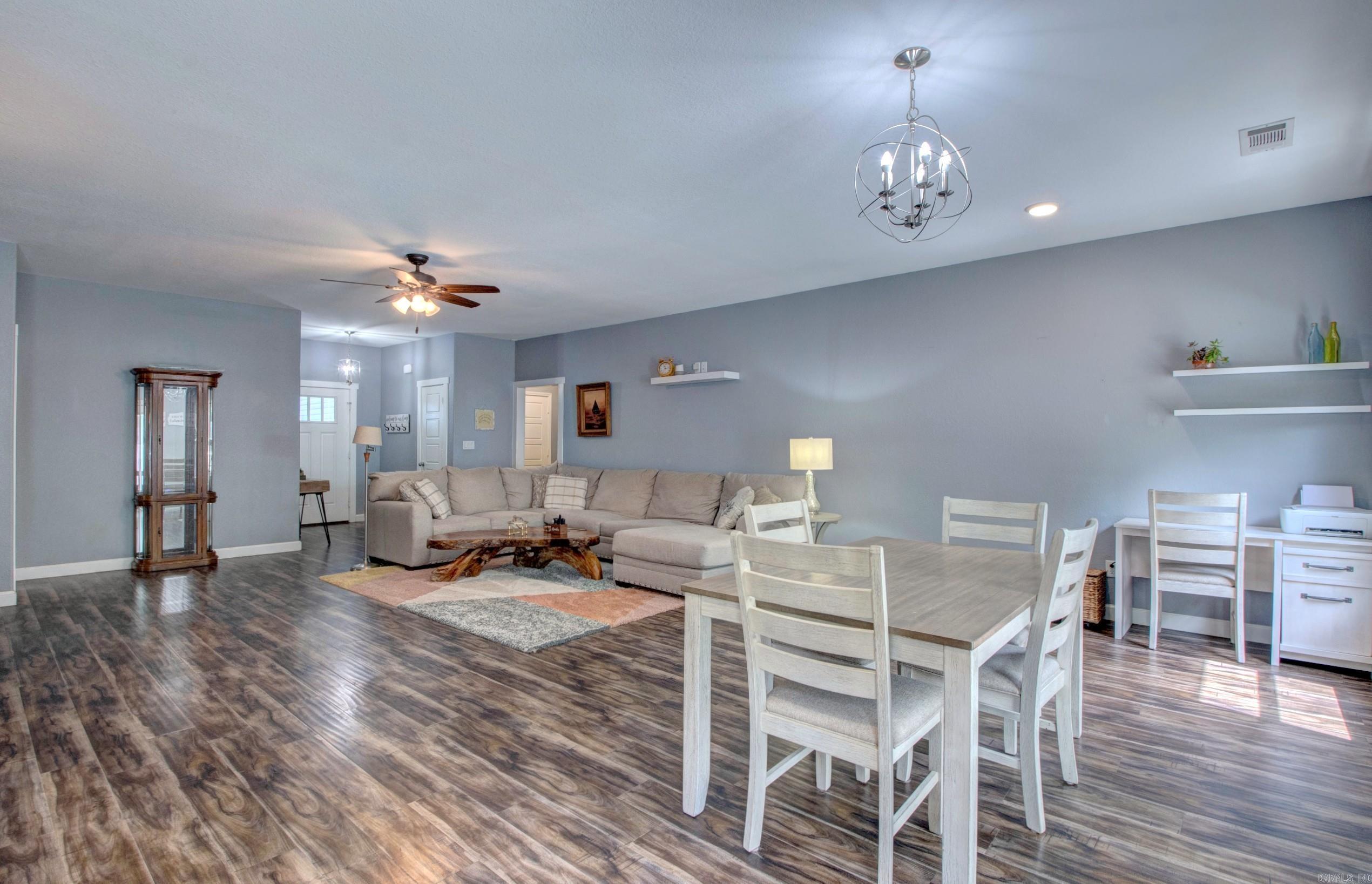 RICHLAND HILLS - Residential