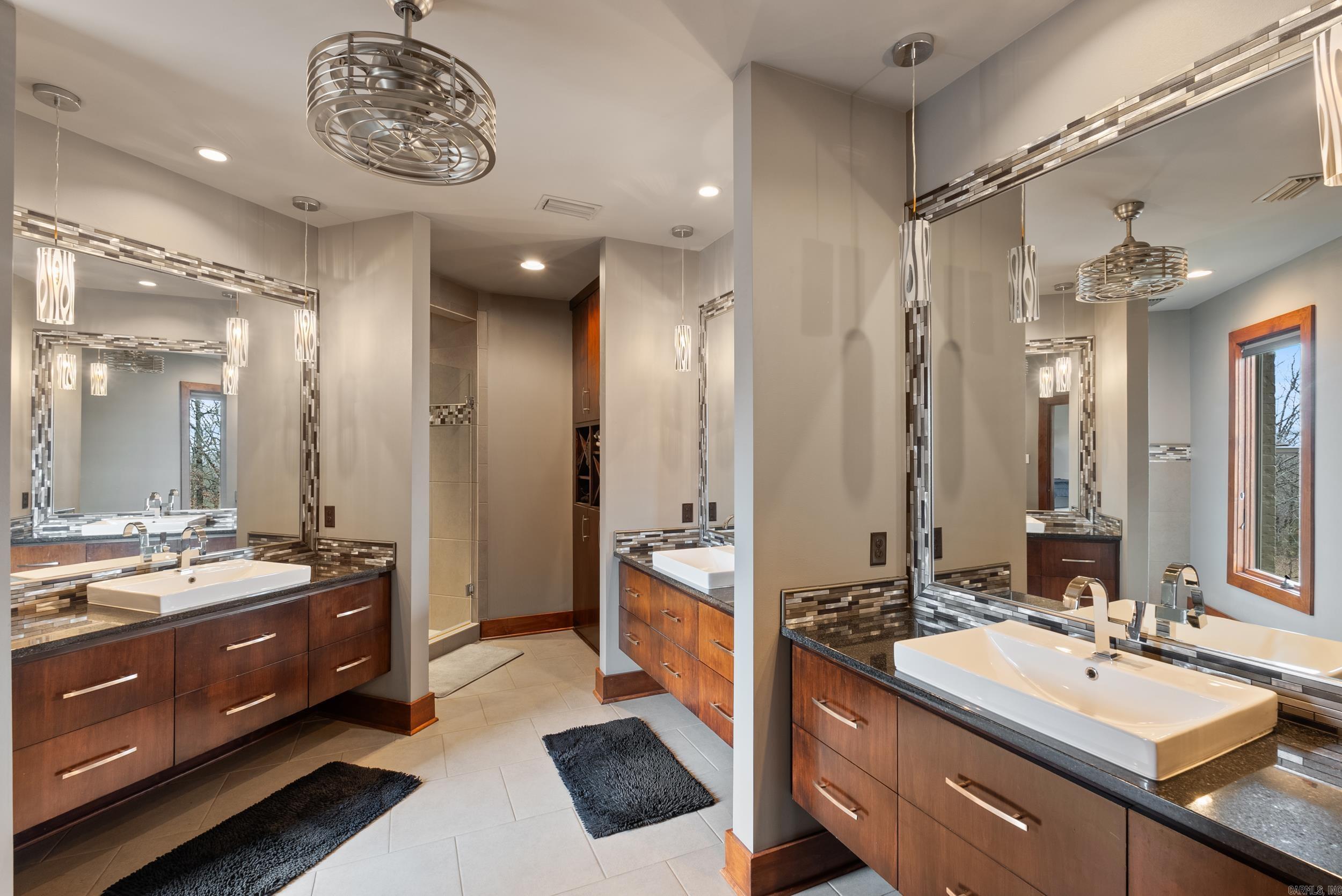 MAJESTIC VALLEY - Residential