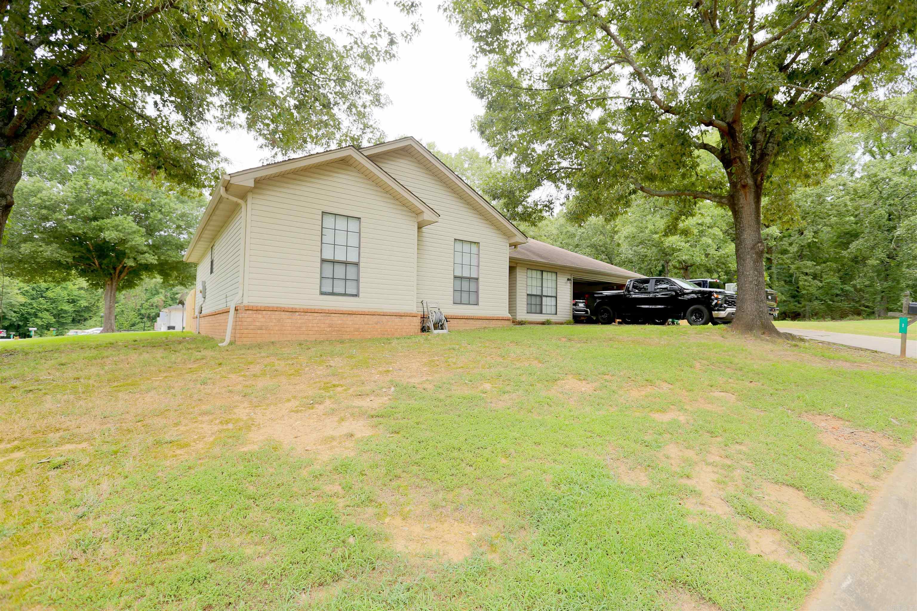 DEER CREEK - Residential