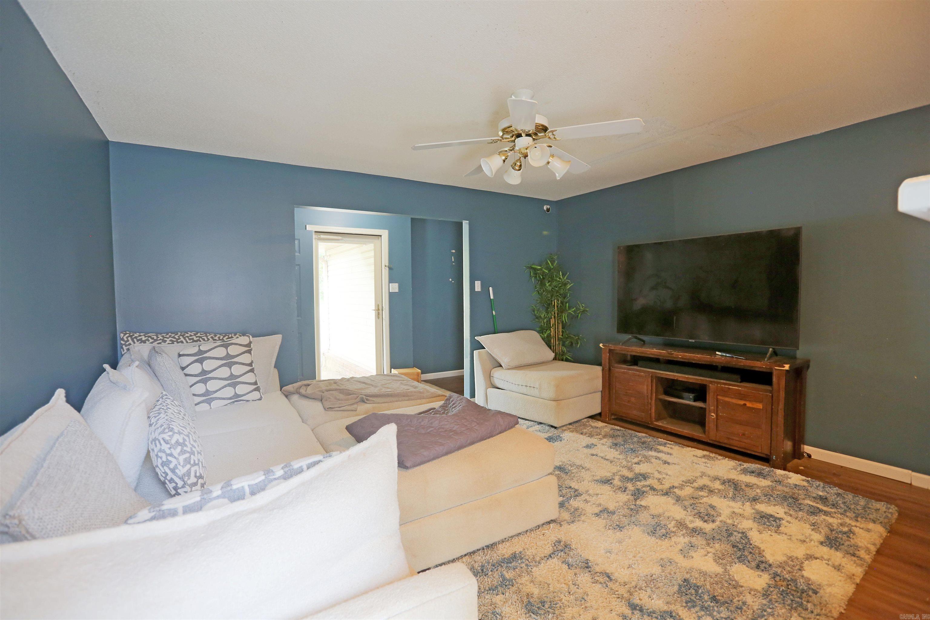 DEER CREEK - Residential