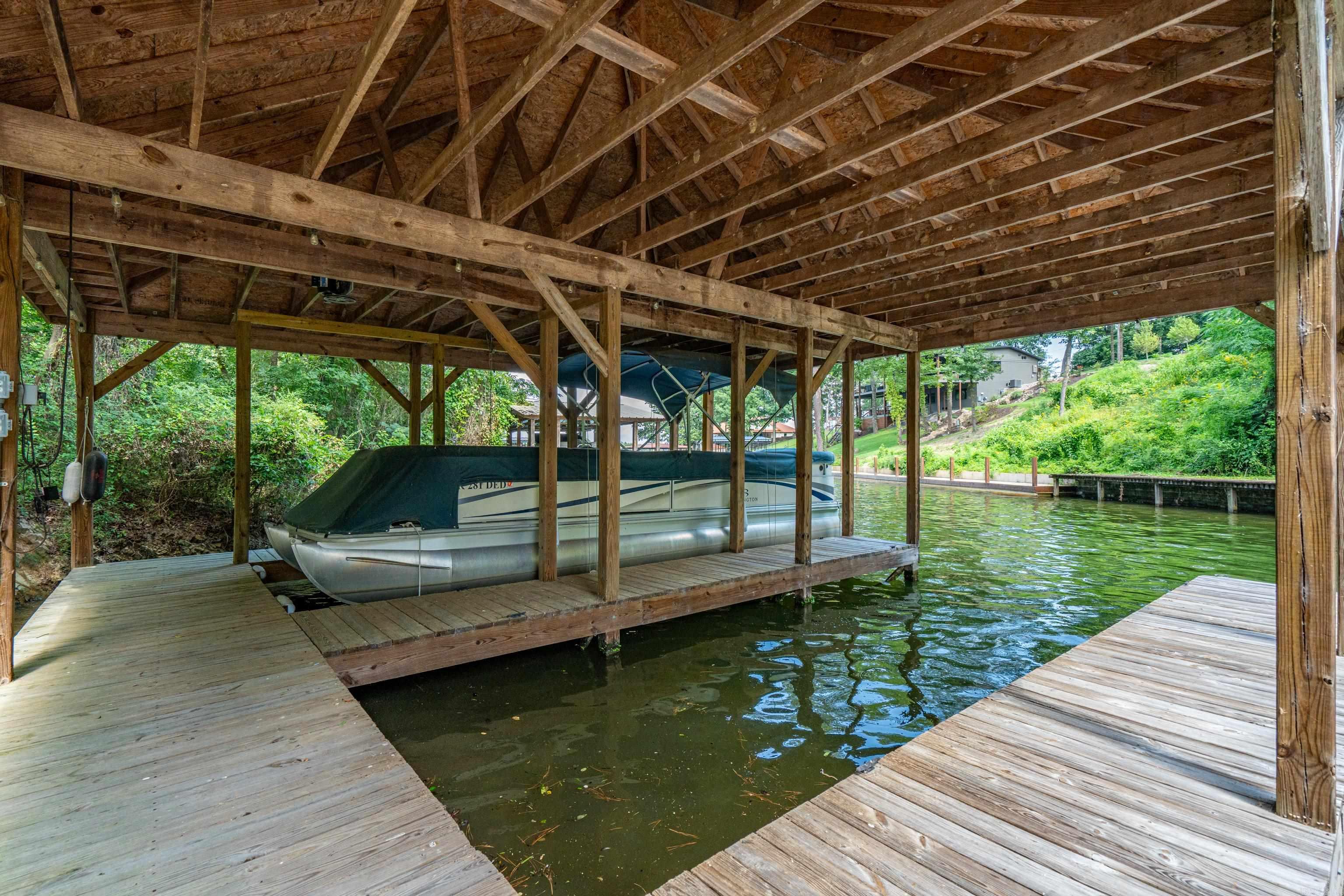Quinns Lake Park - Residential