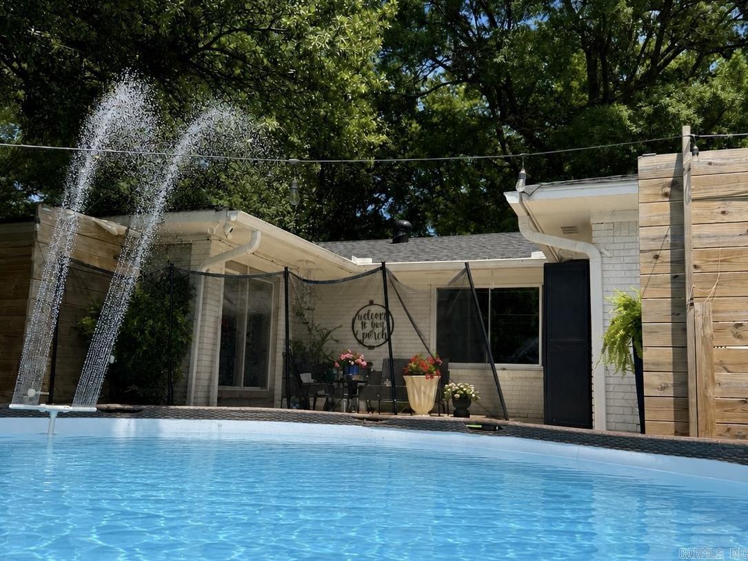 COKER HAMPTON - Residential