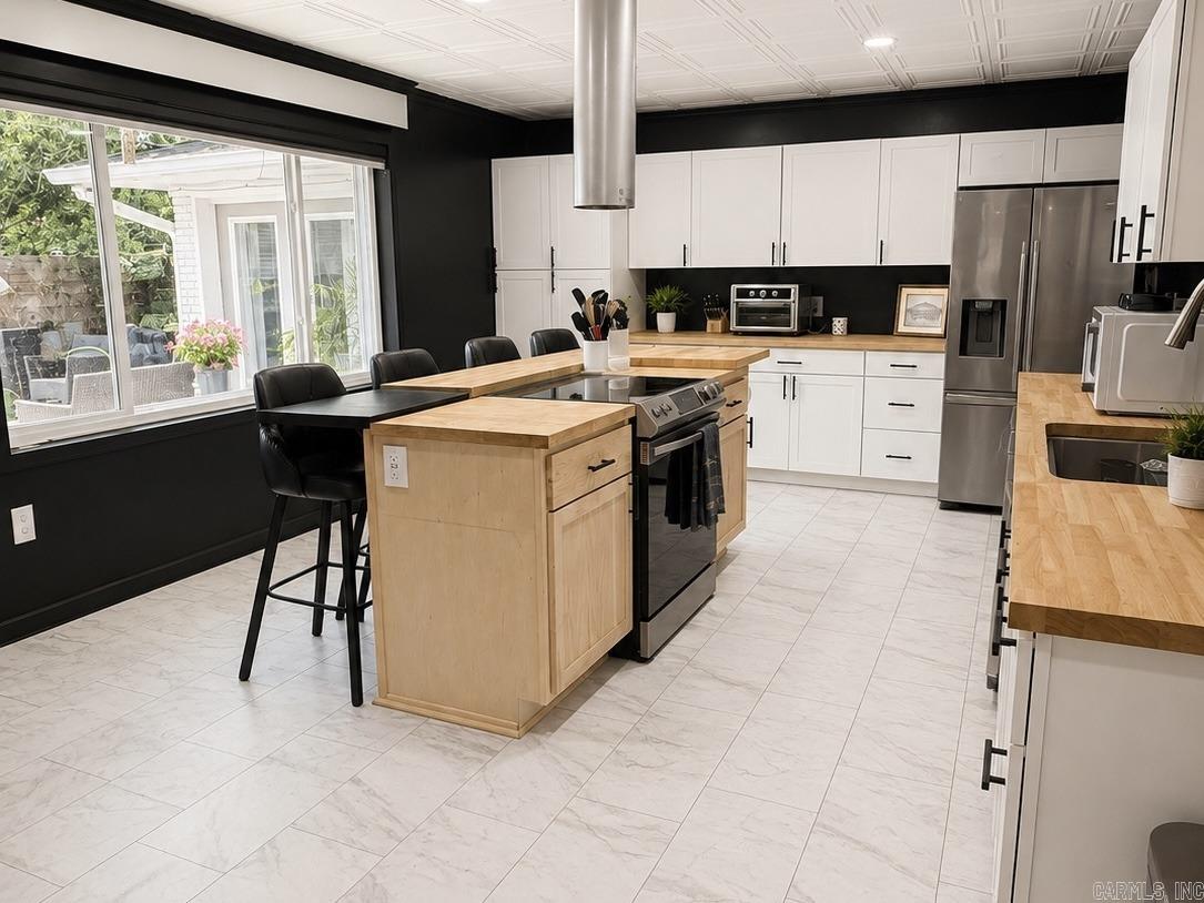 COKER HAMPTON - Residential