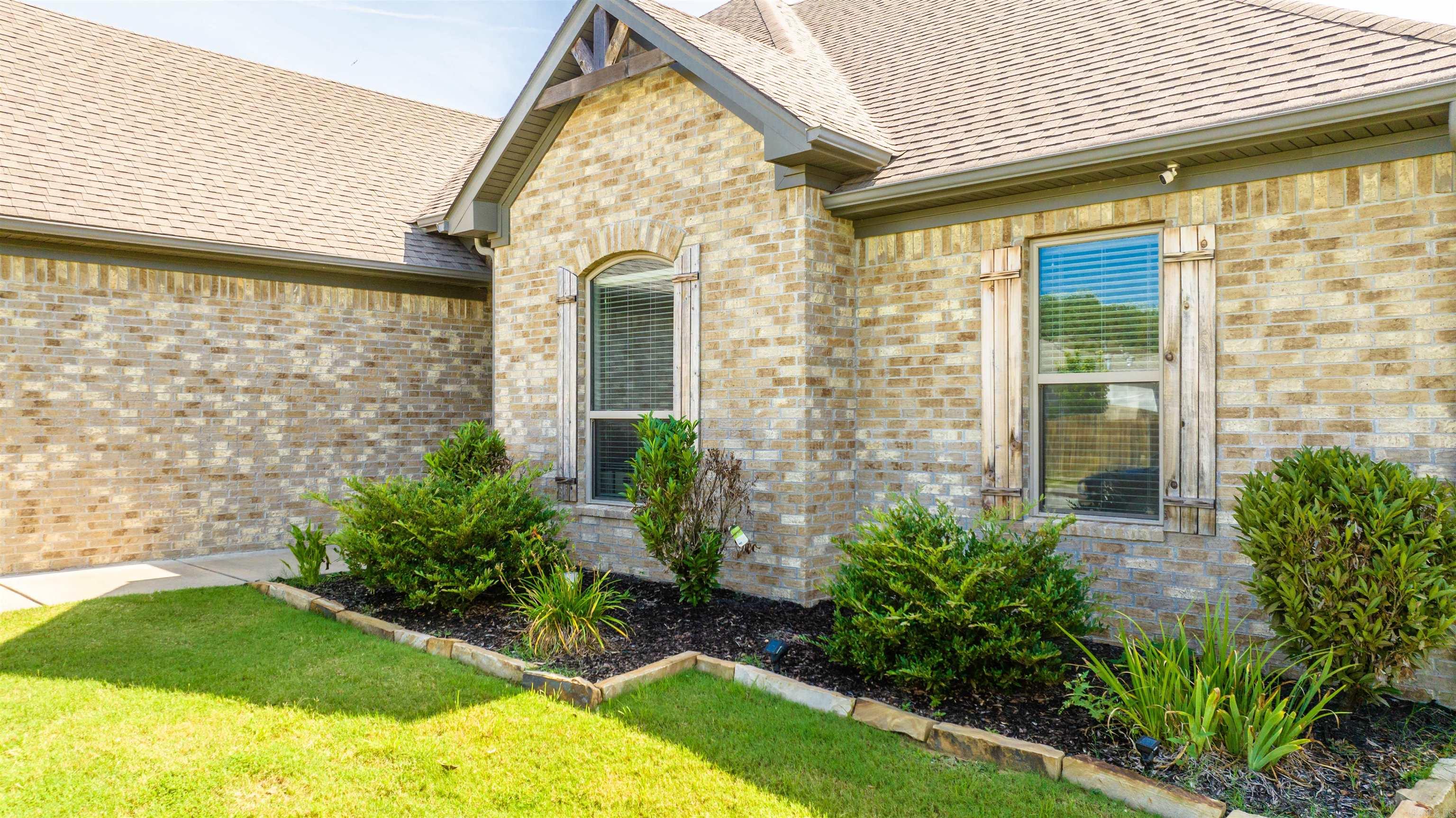 DAWSONS POINTE - Residential