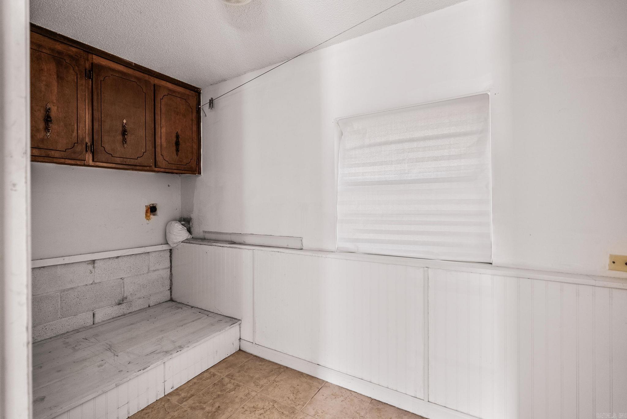 BROWN ADD TO JACK - Residential